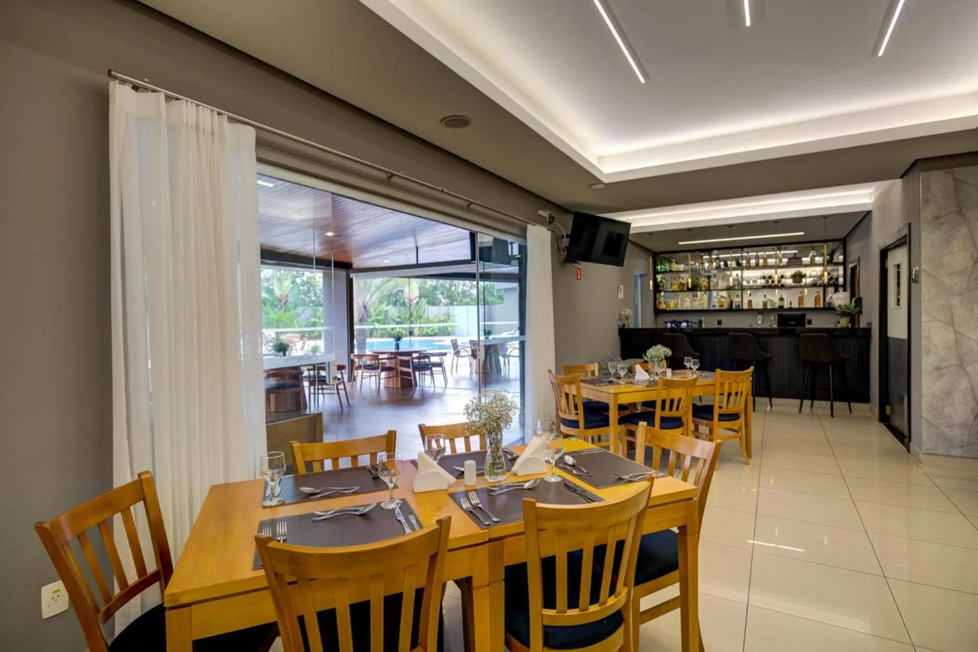 Restaurant/places to eat in Quality Hotel Jundiaí