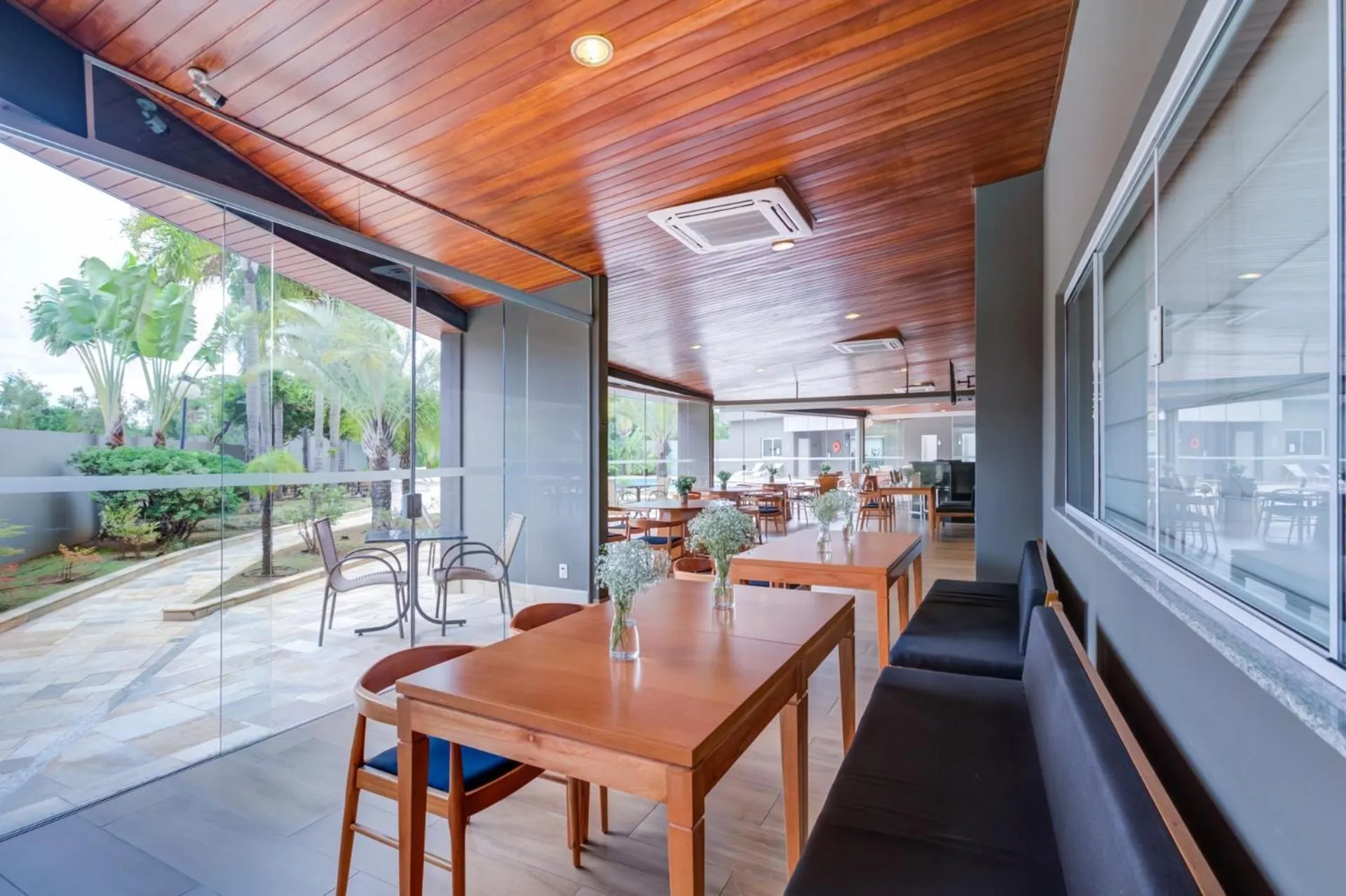 Patio in Quality Hotel Jundiaí