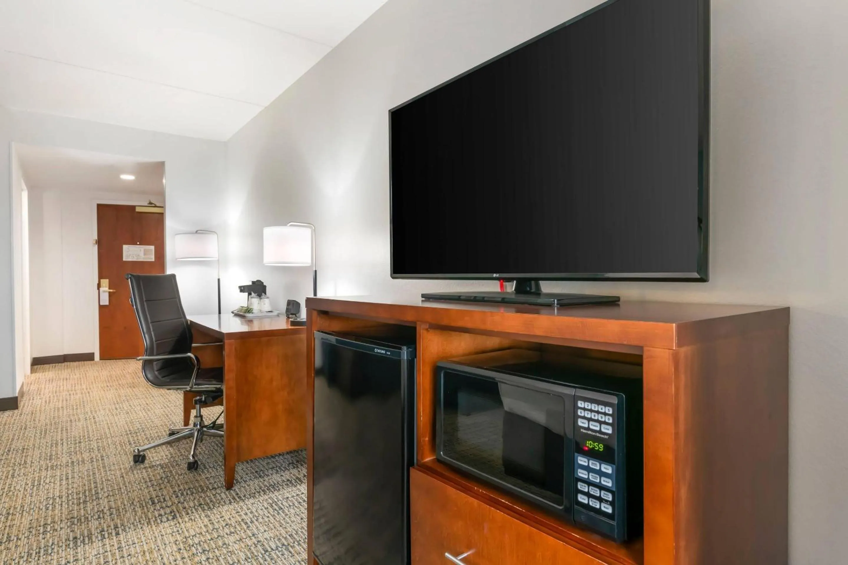 Bedroom in Surf and Sand Fernandina Beach at Amelia Island, an Ascend Collection Hotel