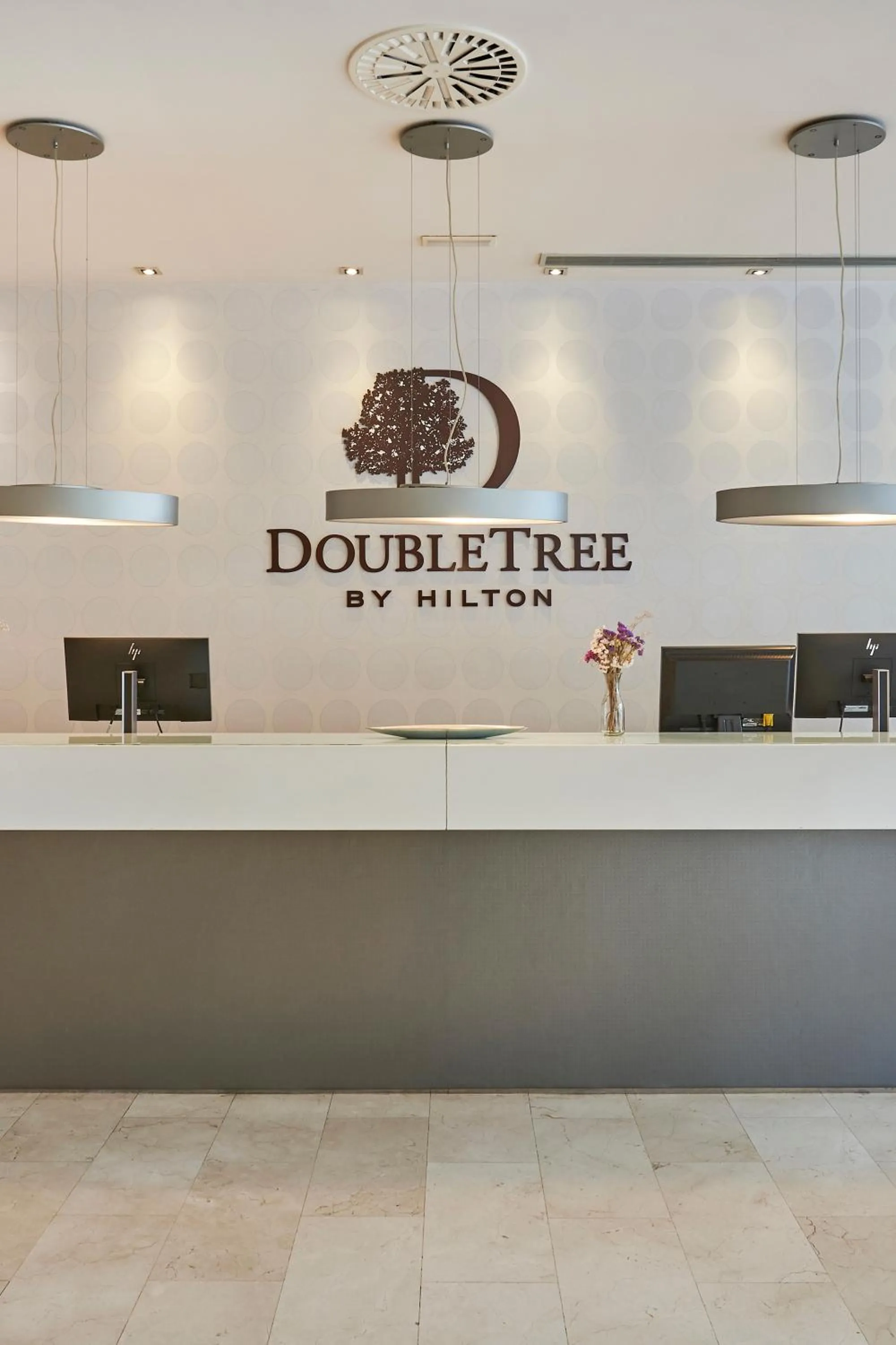 Lobby or reception in DoubleTree by Hilton Girona