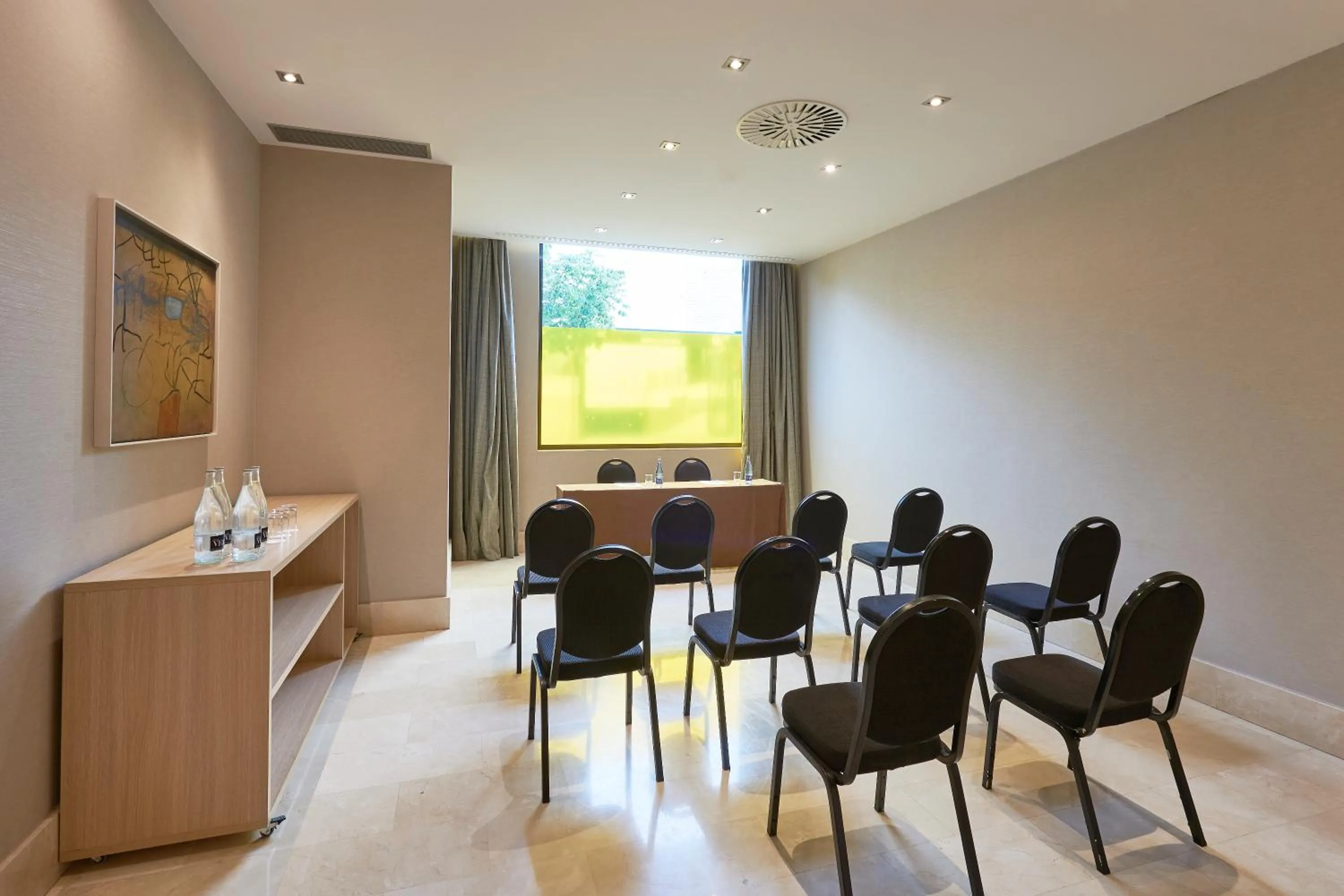 Meeting/conference room in DoubleTree by Hilton Girona