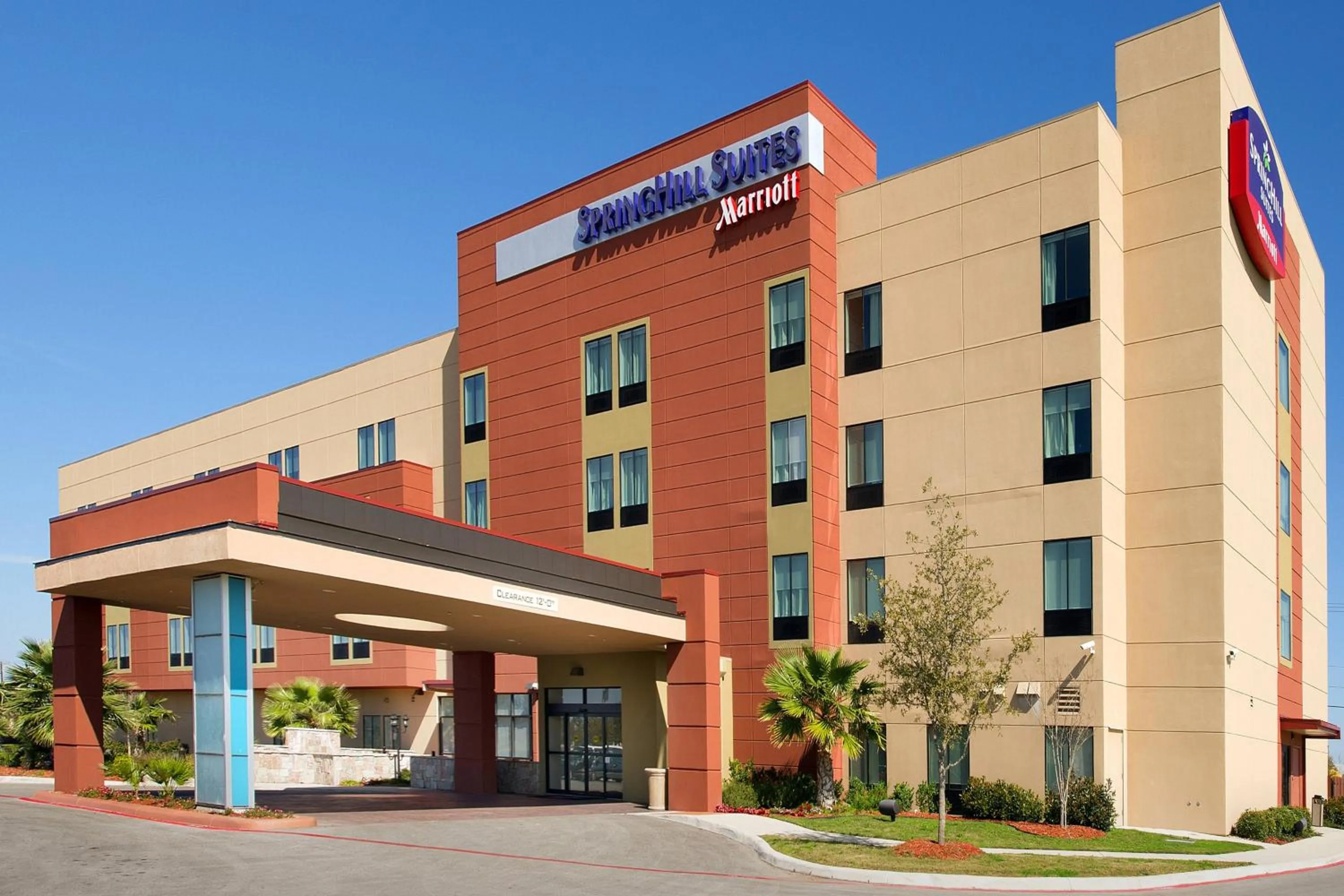 Property building in SpringHill Suites by Marriott San Antonio SeaWorld®/Lackland