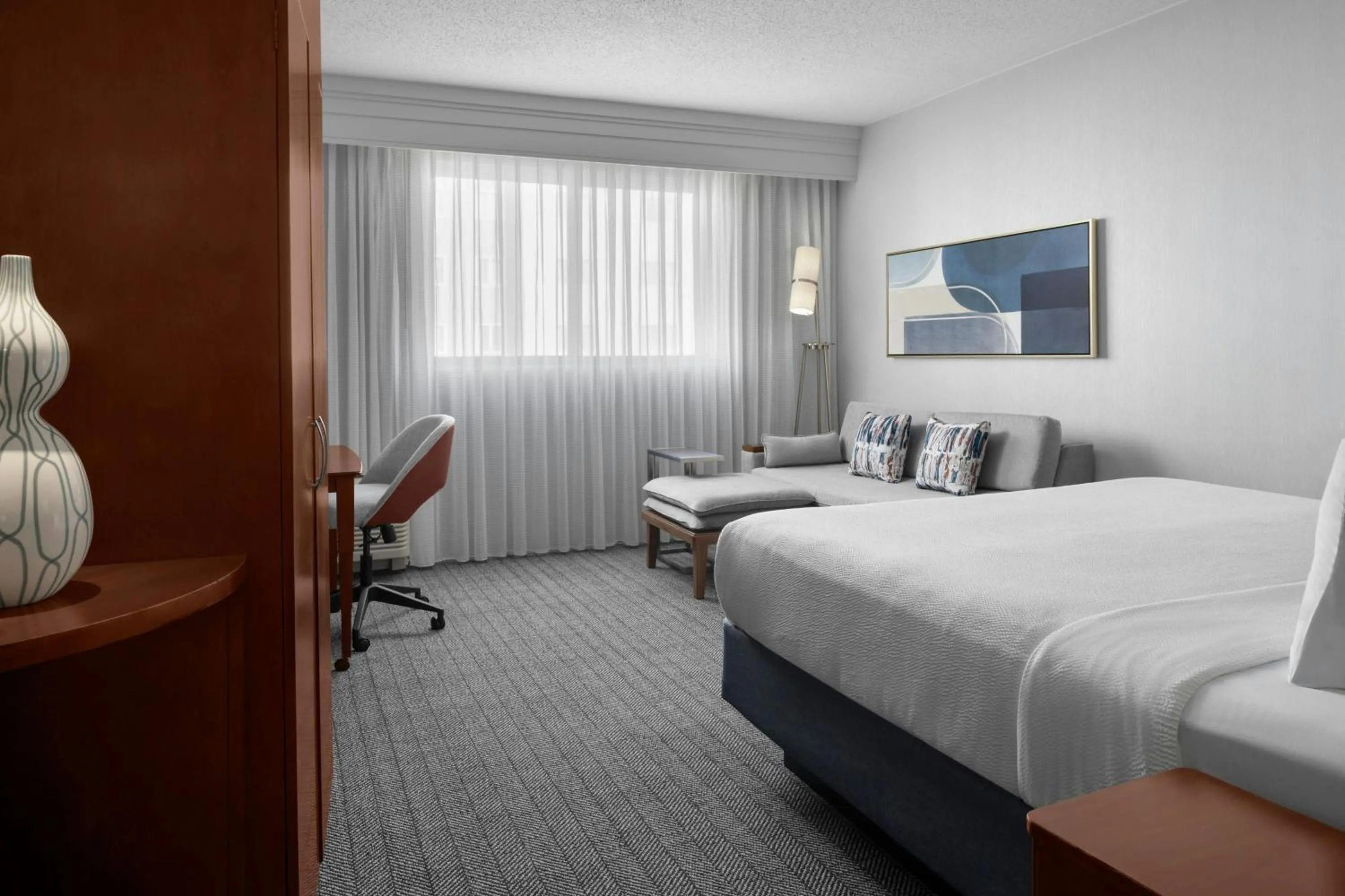 Photo of the whole room, Bed in Courtyard by Marriott San Antonio Six Flags at The RIM