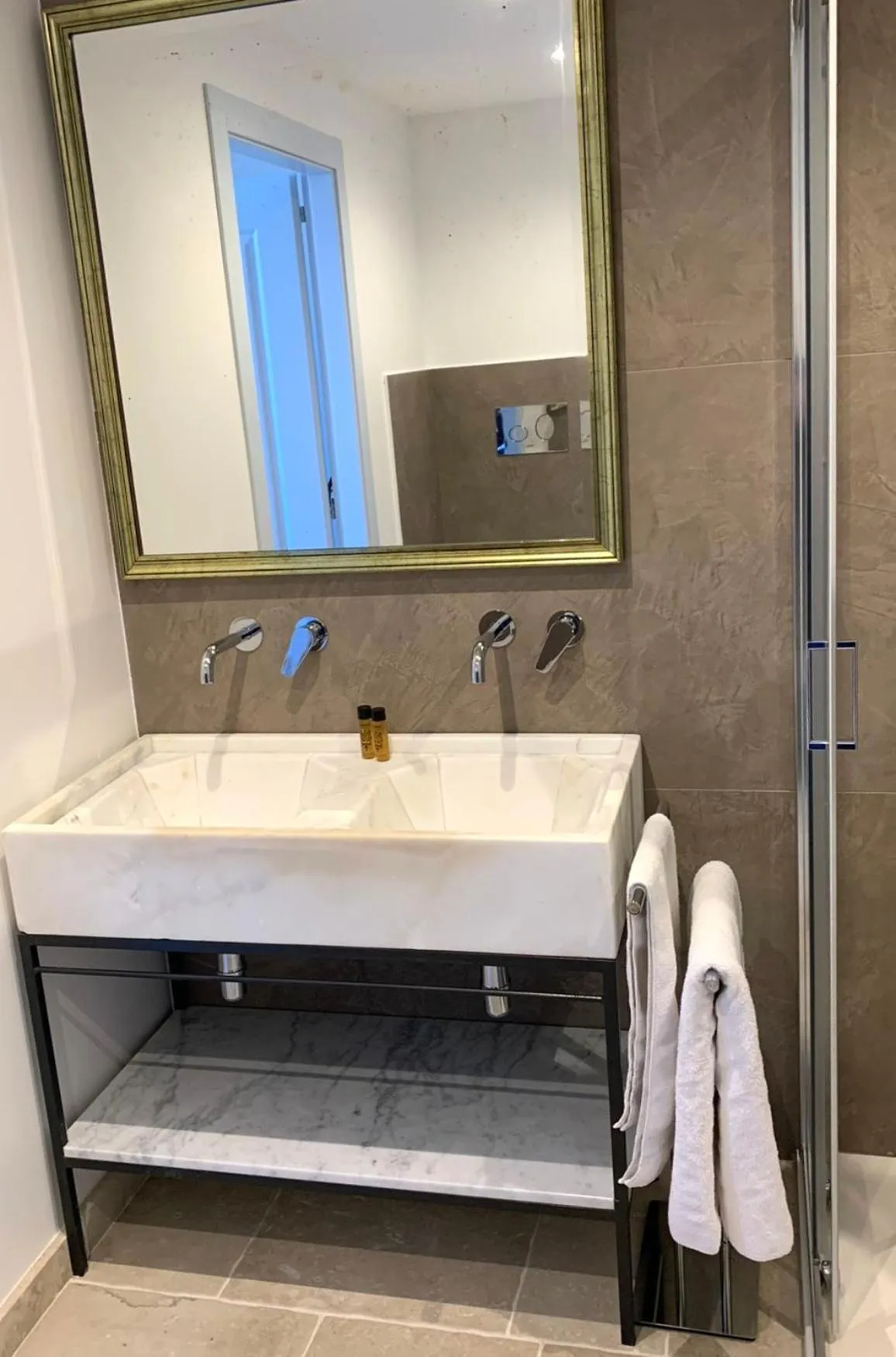 Bathroom in Casa Sipione Papa