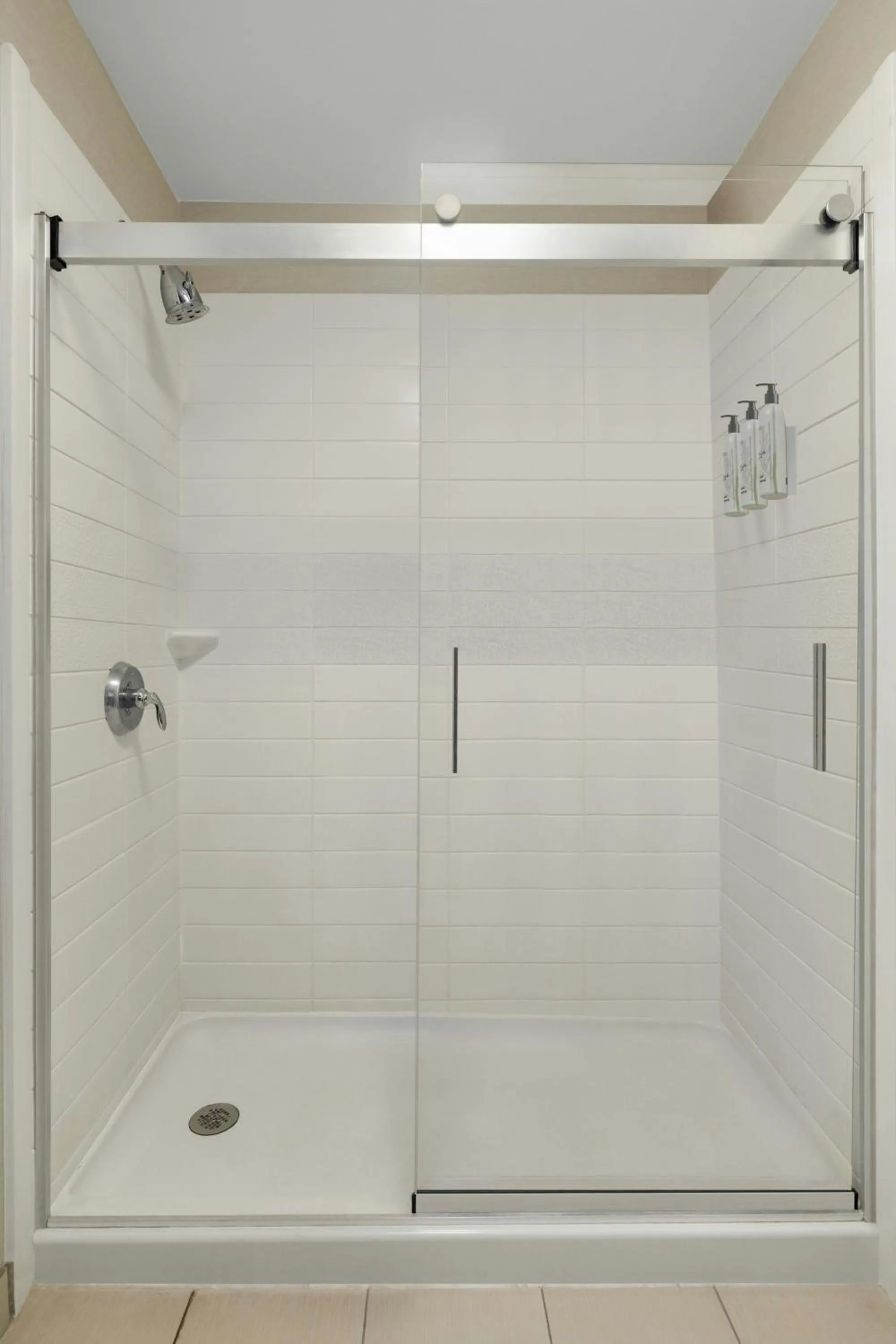 Bathroom in Fairfield Inn & Suites Savannah I-95 South