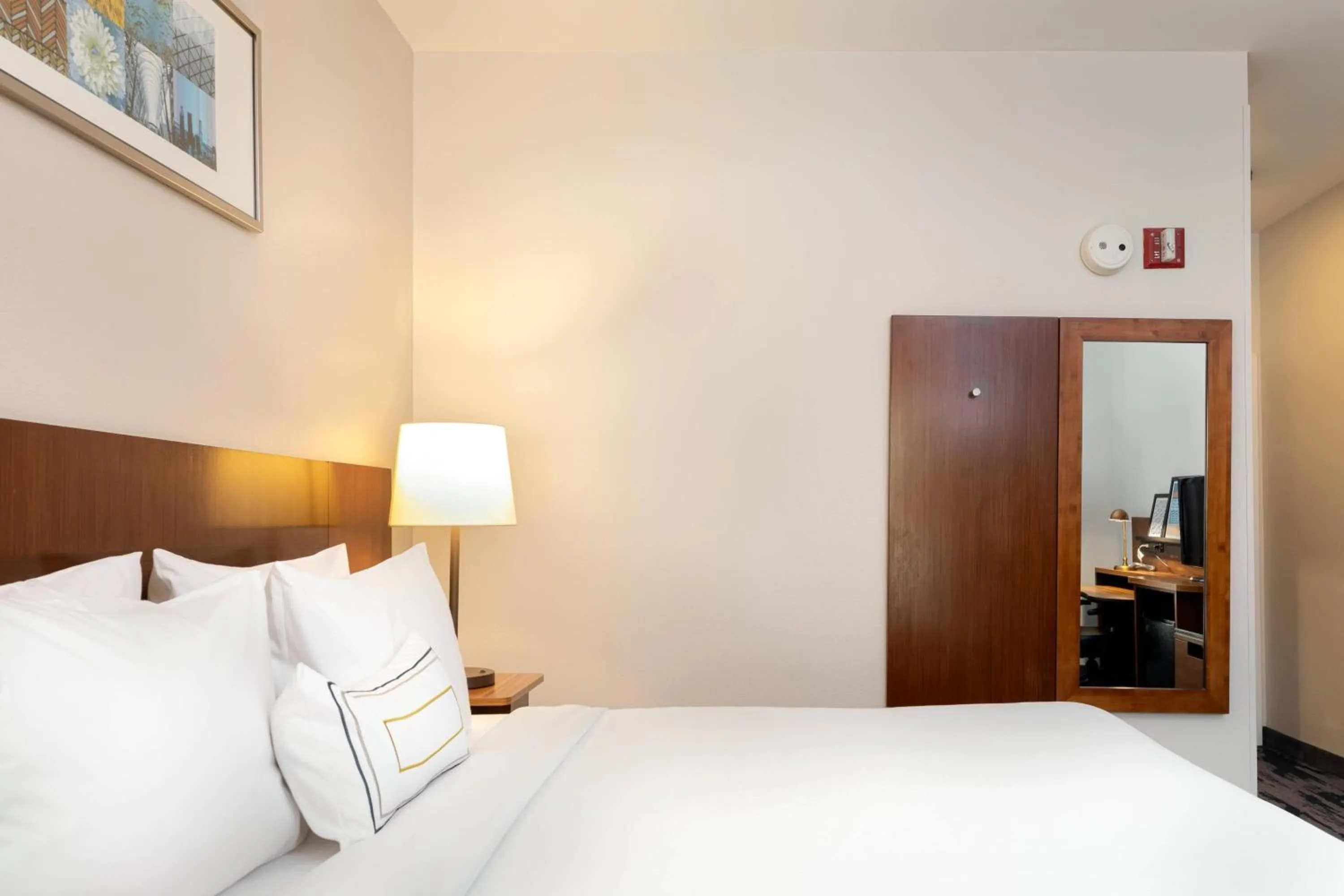 Photo of the whole room, Bed in Fairfield Inn & Suites Savannah Airport