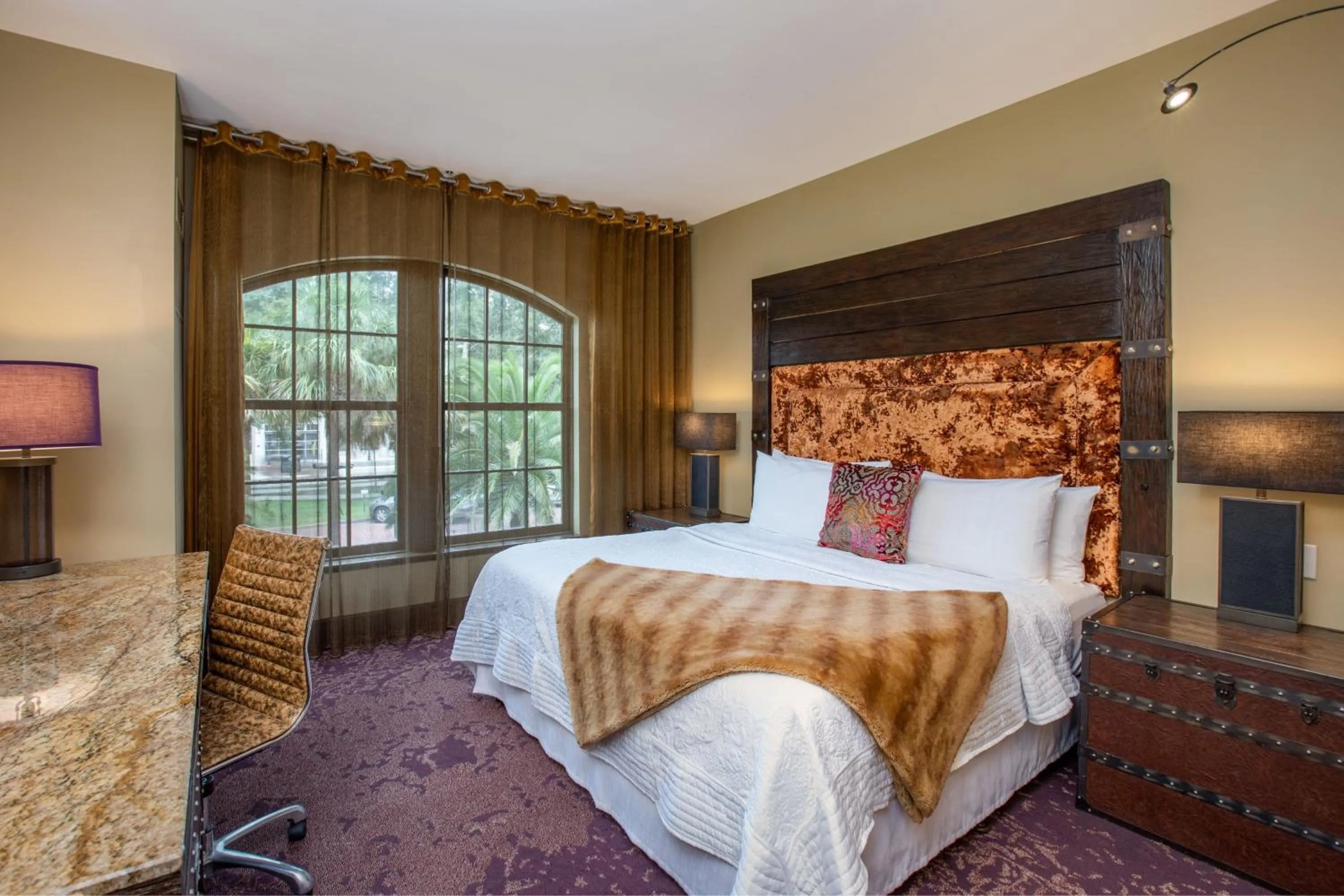 Bedroom, Bed in The Bohemian Hotel Savannah Riverfront, Autograph Collection