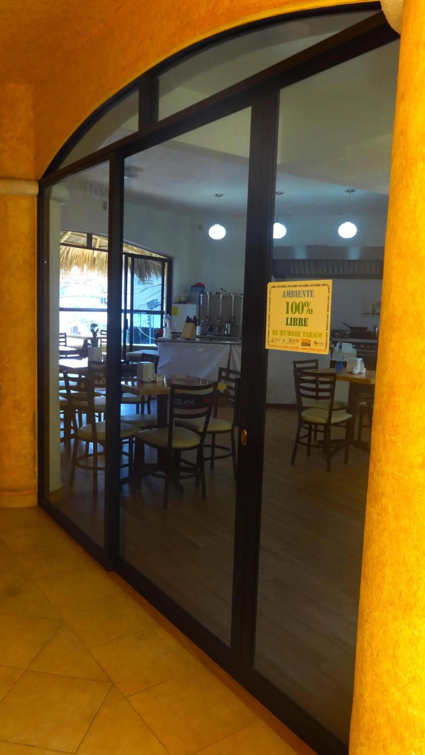 Restaurant/places to eat in Villas La Lupita