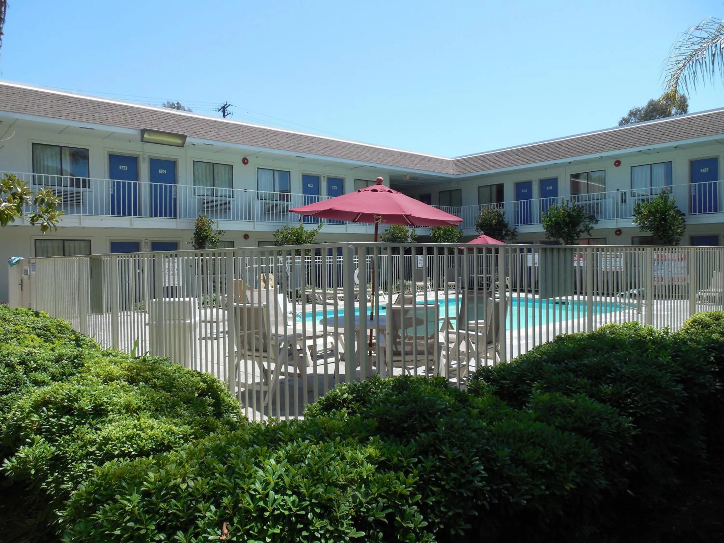 Swimming pool in Motel 6-Temecula, CA - Historic Old Town