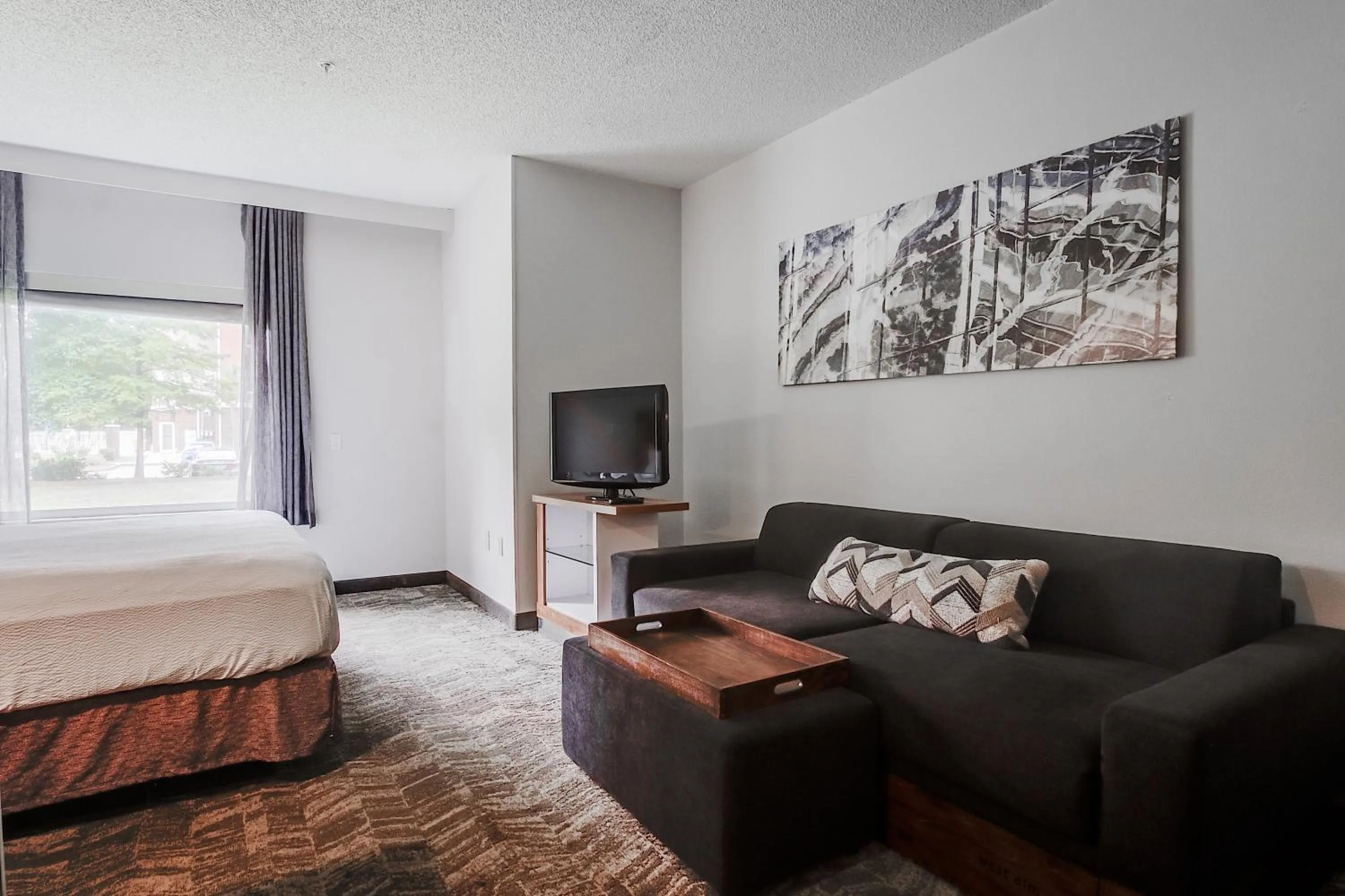 Photo of the whole room, Bed in Country Inn & Suites by Radisson, Savannah Southside