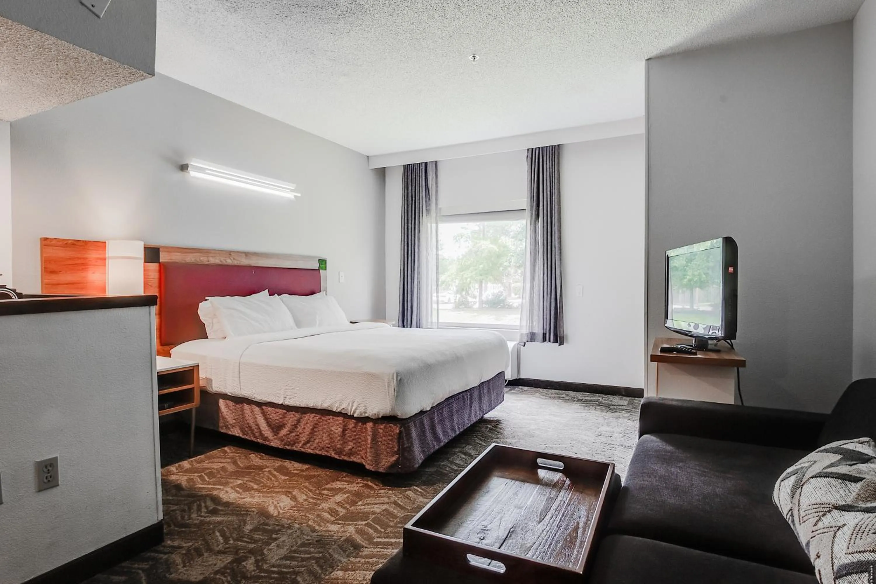 Bed in Country Inn & Suites by Radisson, Savannah Southside