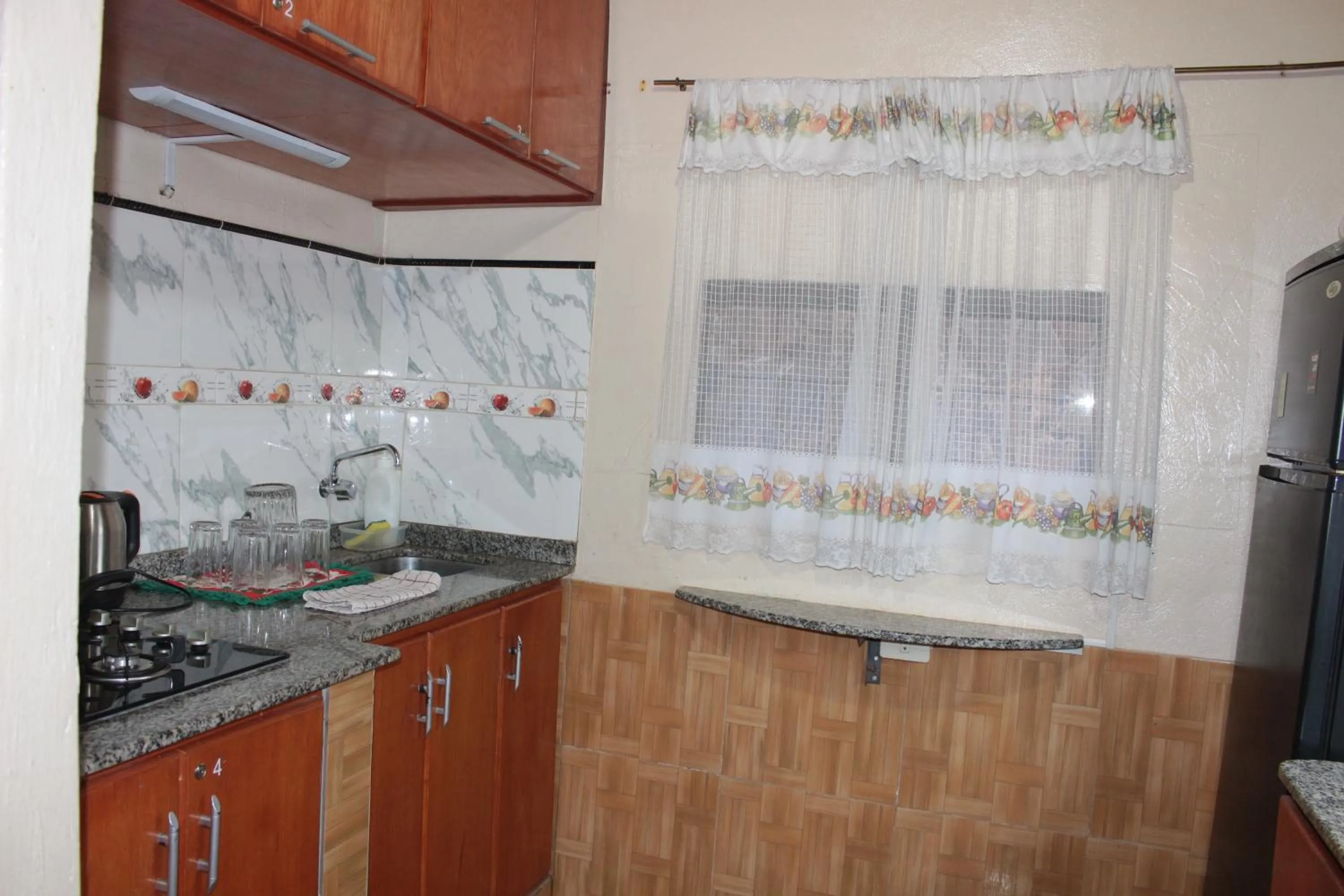 Posada Basiliza, Encarnación PY