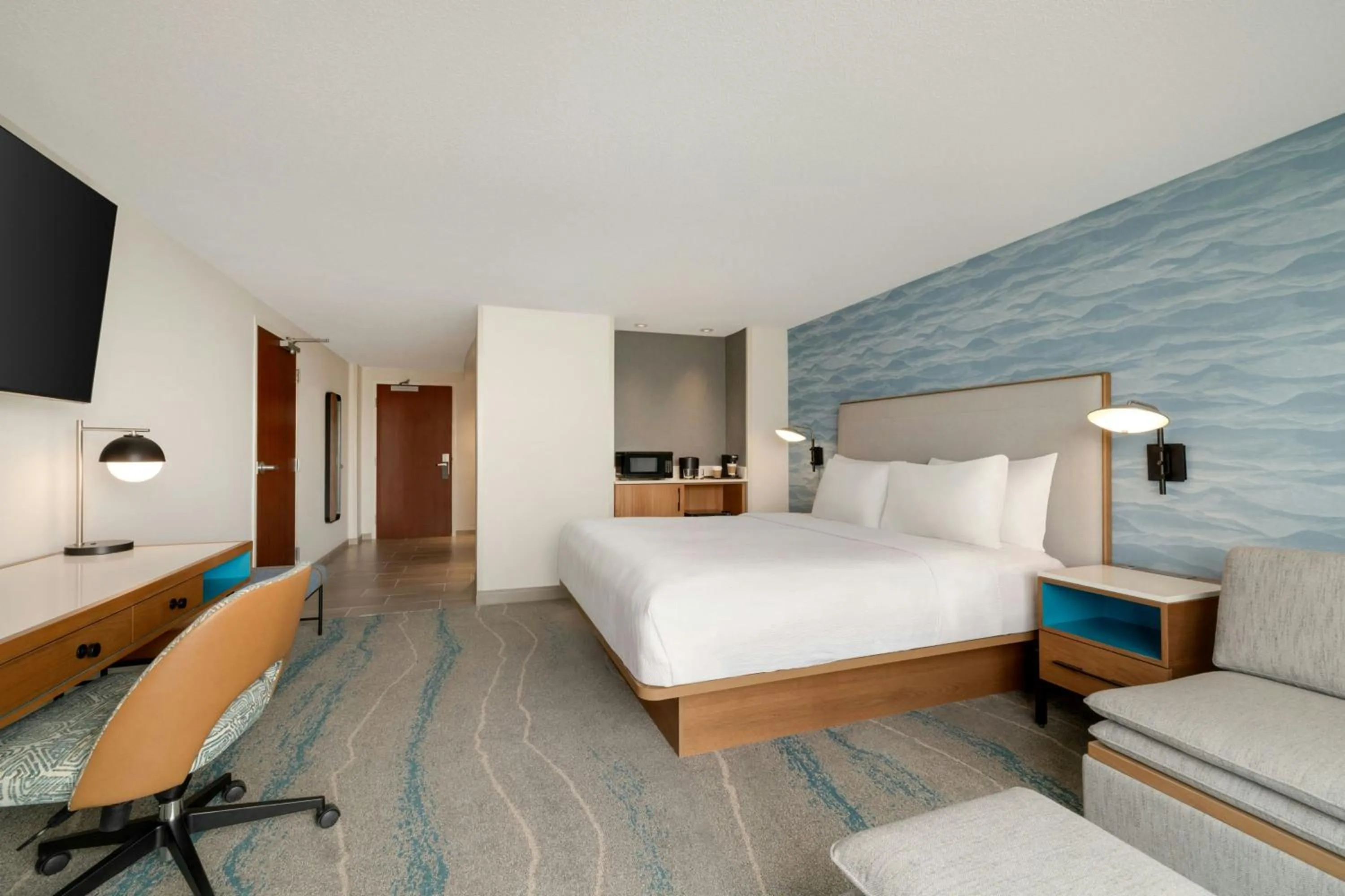 Photo of the whole room, Bed in Courtyard by Marriott Ocean City Oceanfront