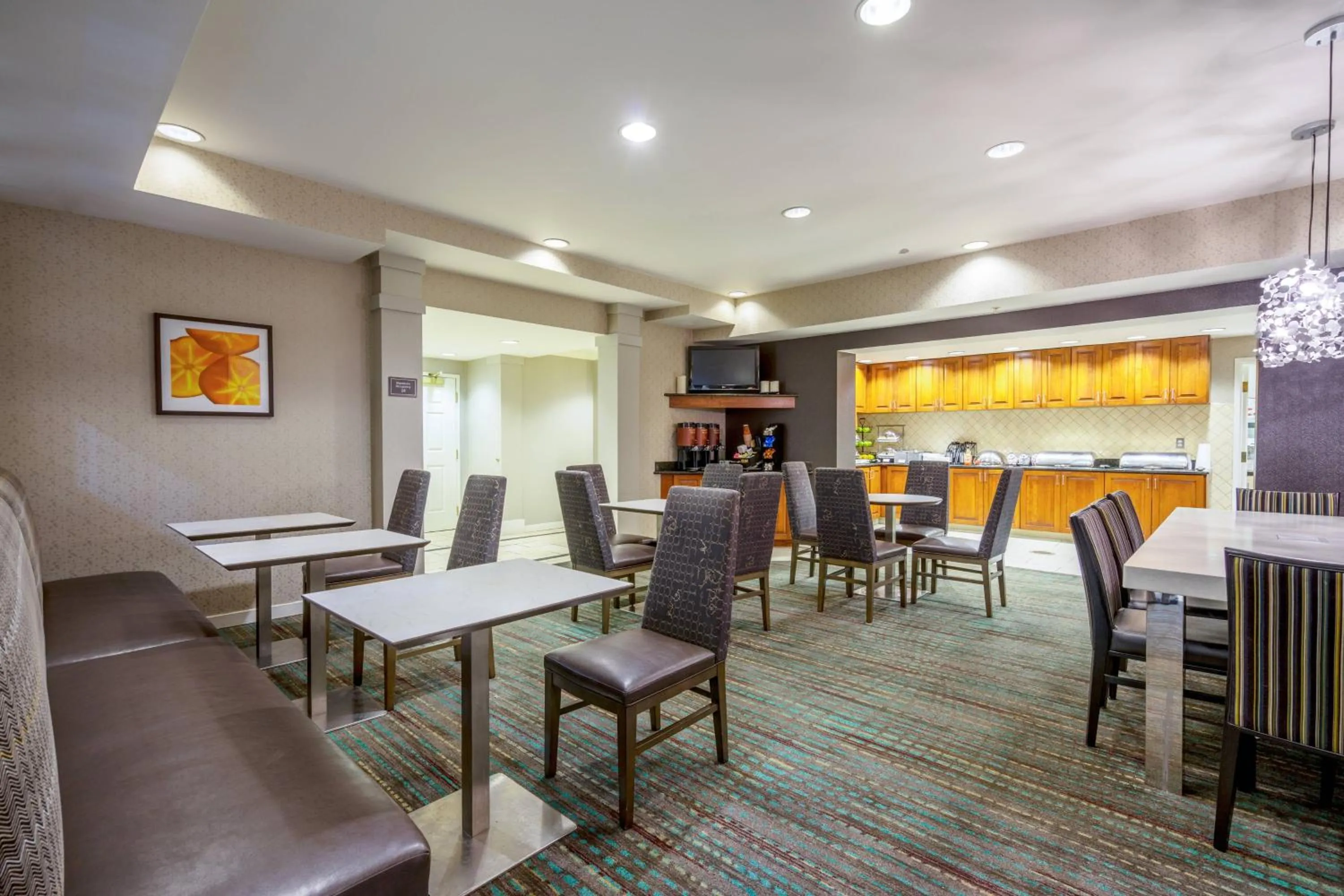 Restaurant/places to eat in Residence Inn by Marriott Salisbury