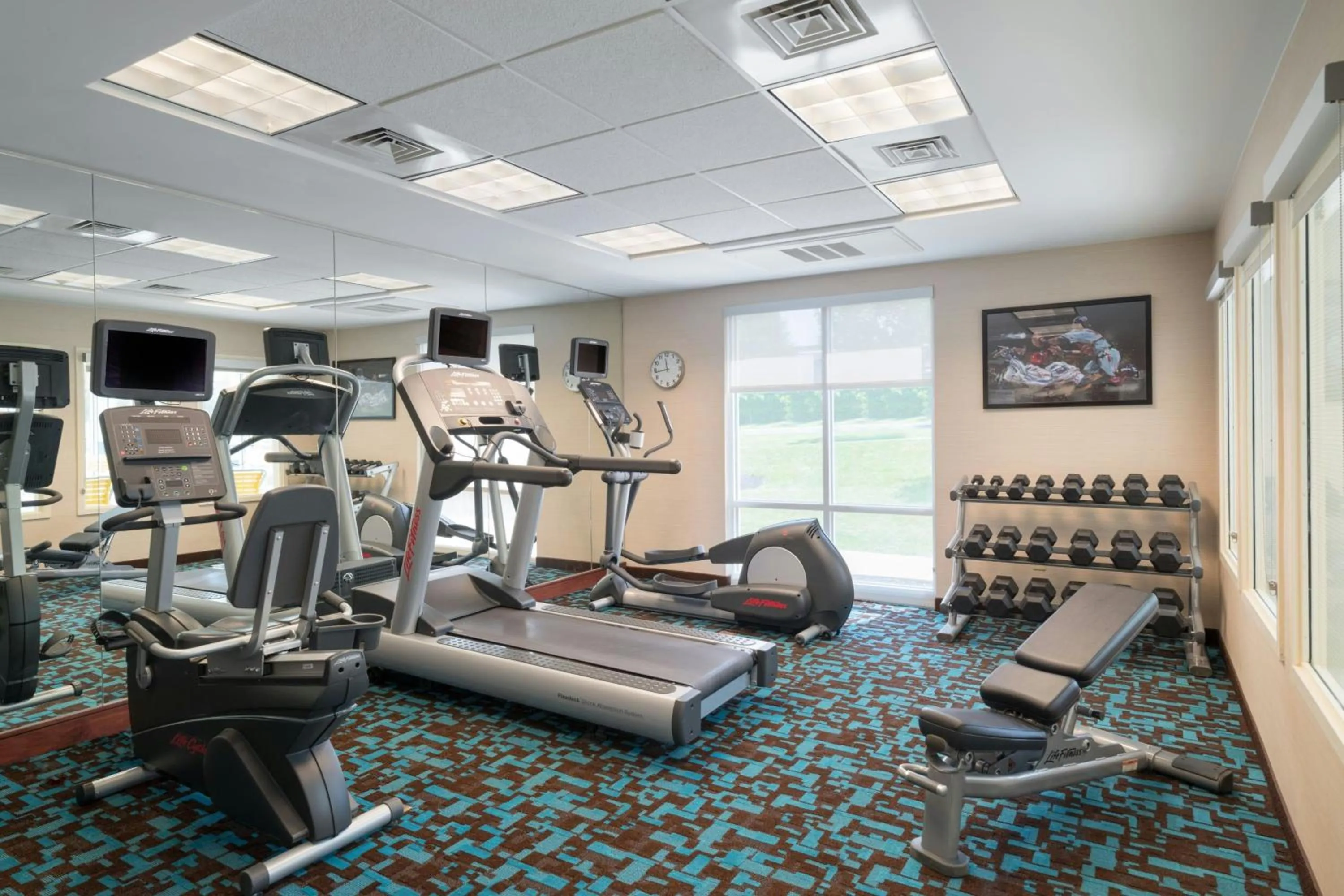 Fitness centre/facilities in Fairfield Inn & Suites by Marriott State College