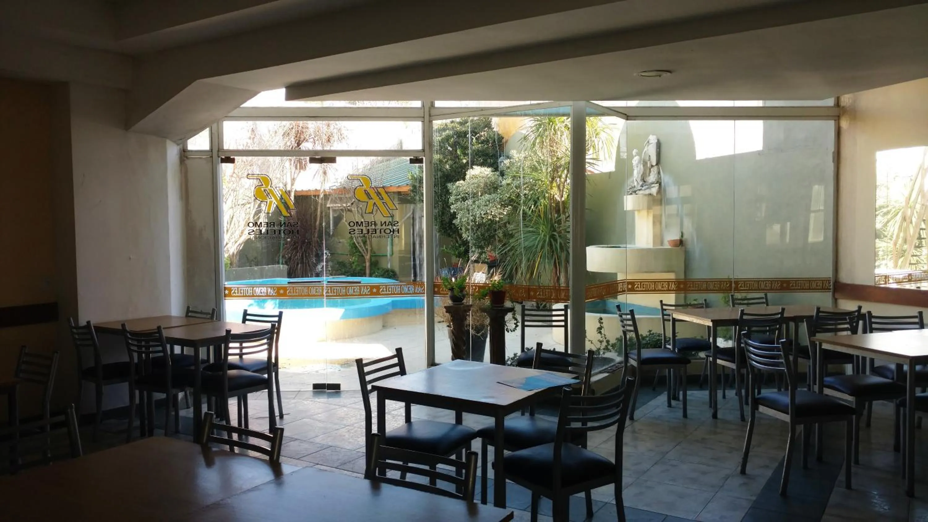 Lounge or bar in San Remo World Hotel