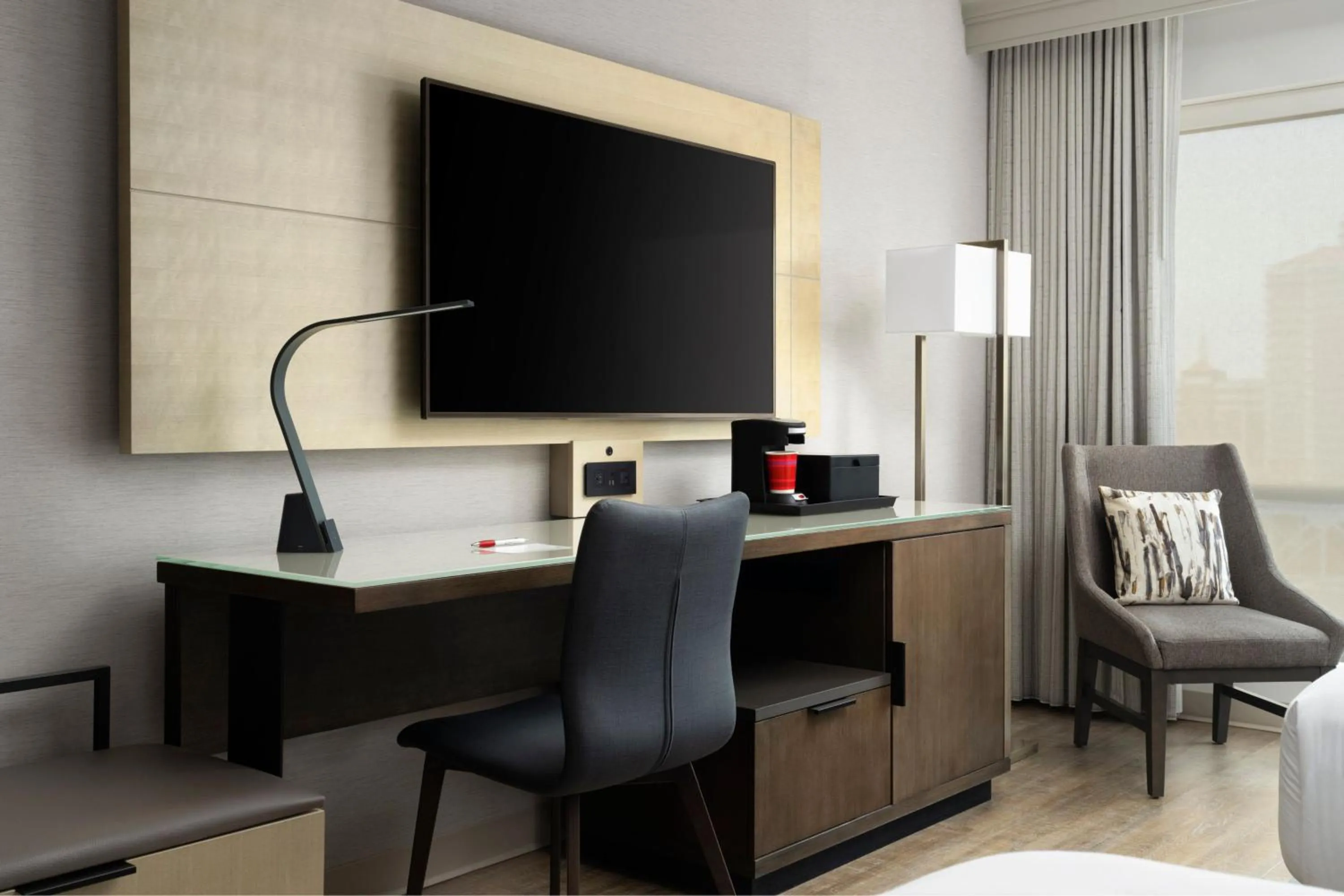 Photo of the whole room in Louisville Marriott Downtown