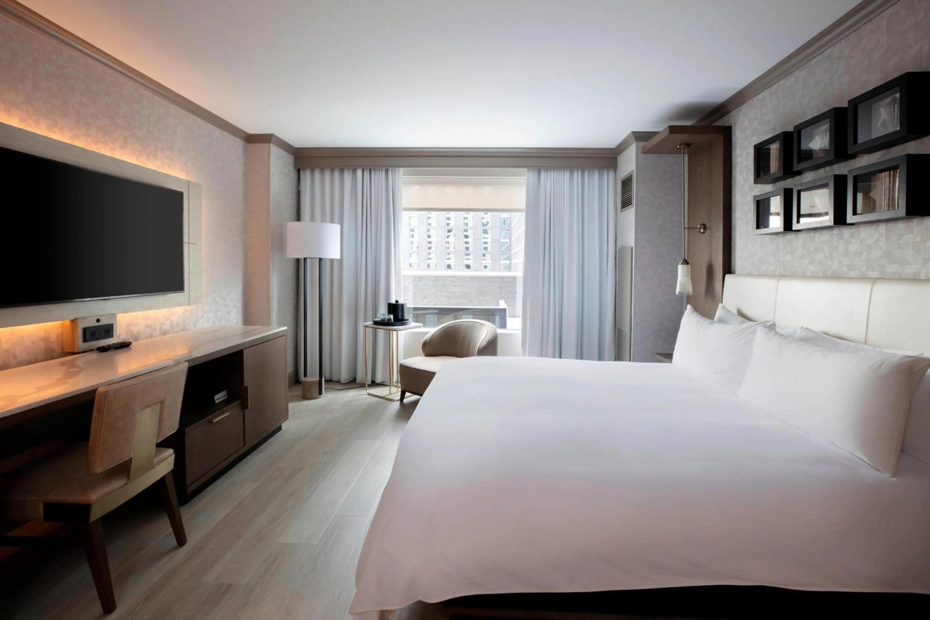 Bedroom, Bed in Louisville Marriott Downtown