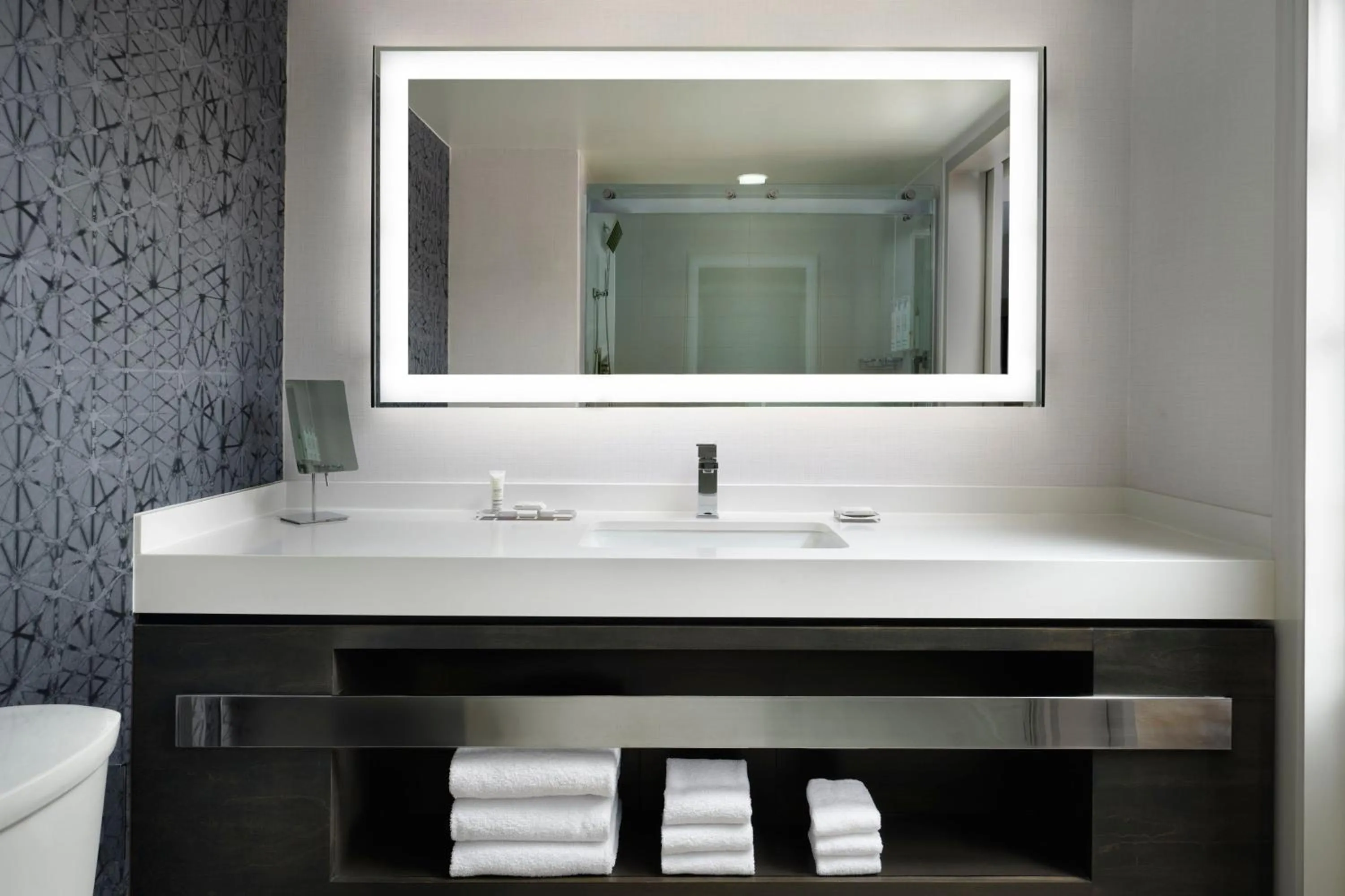 Bathroom in Louisville Marriott Downtown