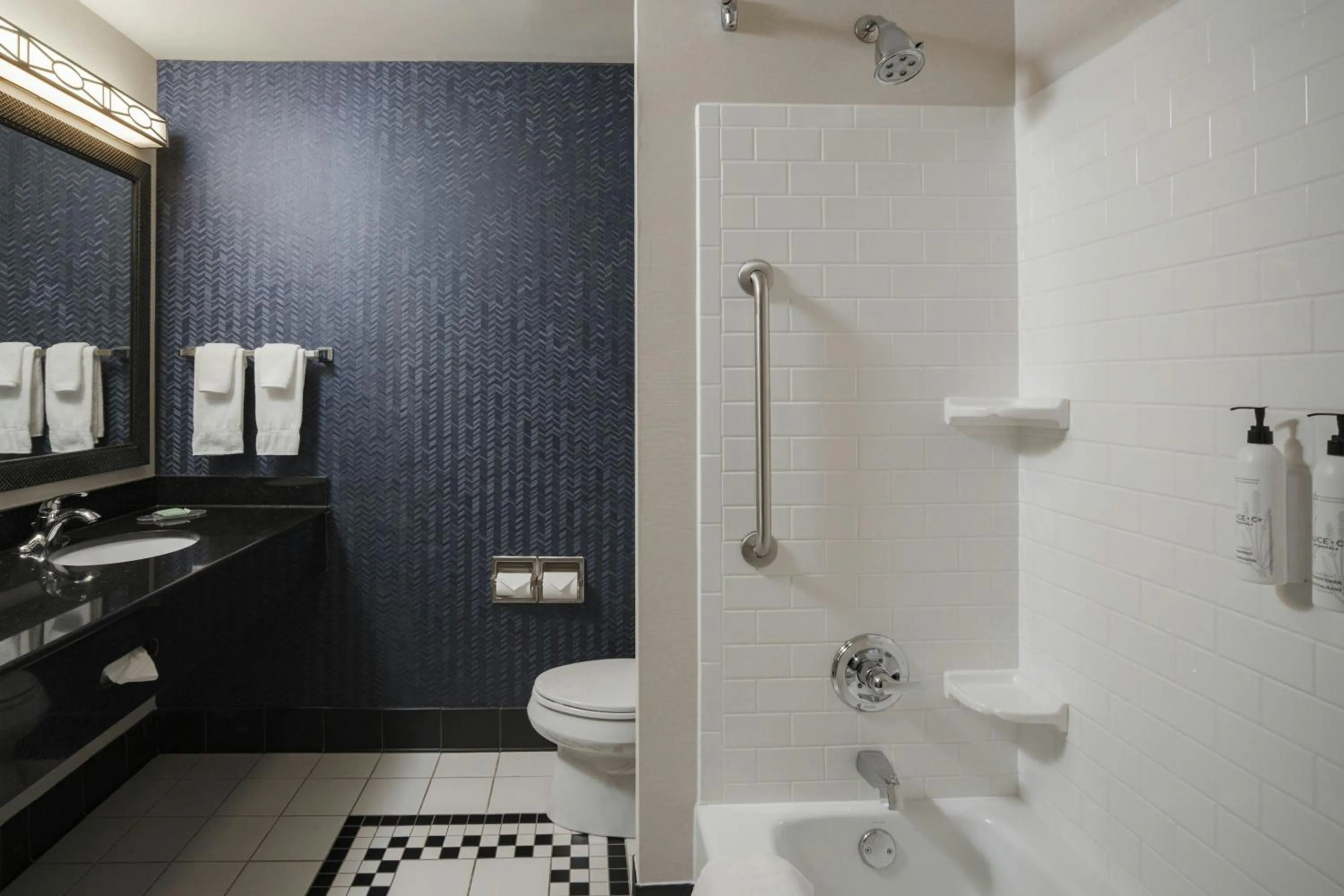 Bathroom in Fairfield Inn & Suites Louisville East