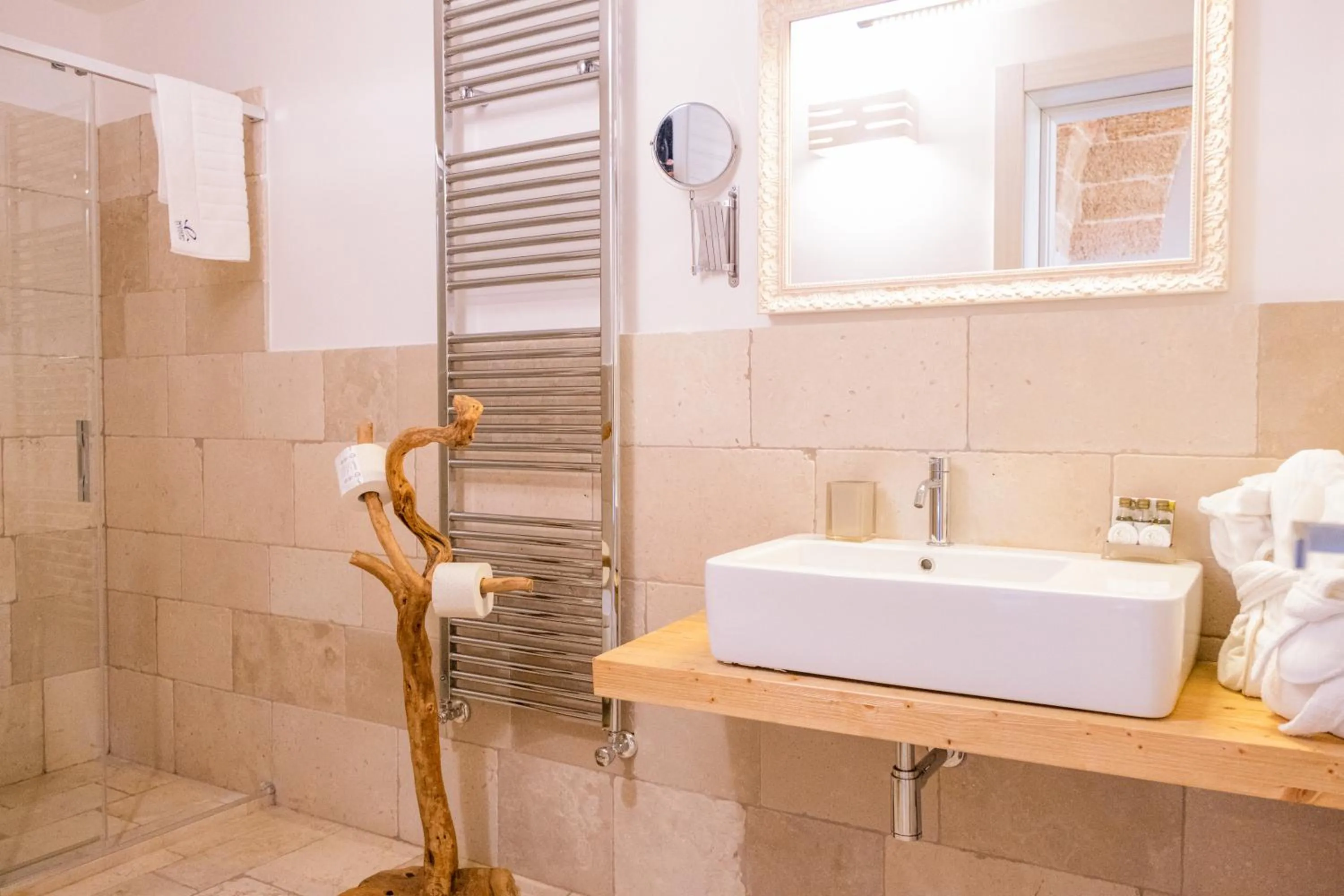 Shower in Masseria Elysium