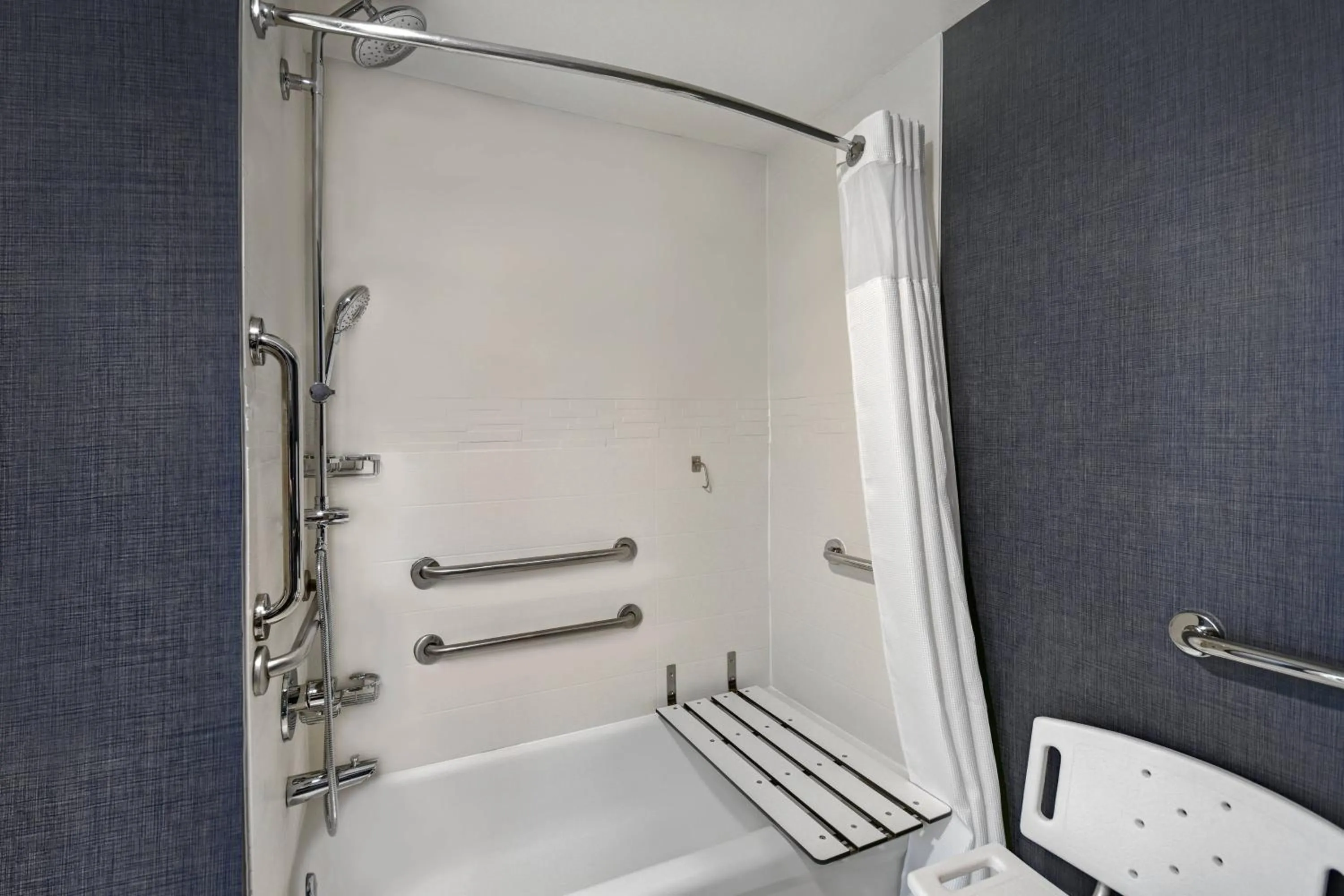 Bathroom in Residence Inn Louisville Airport