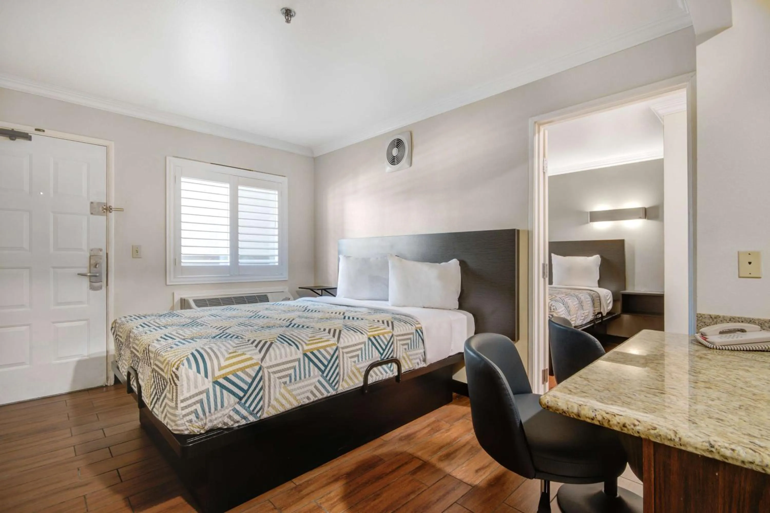 Bedroom, Bed in Motel 6 Ontario, CA  Convention Center-Airport