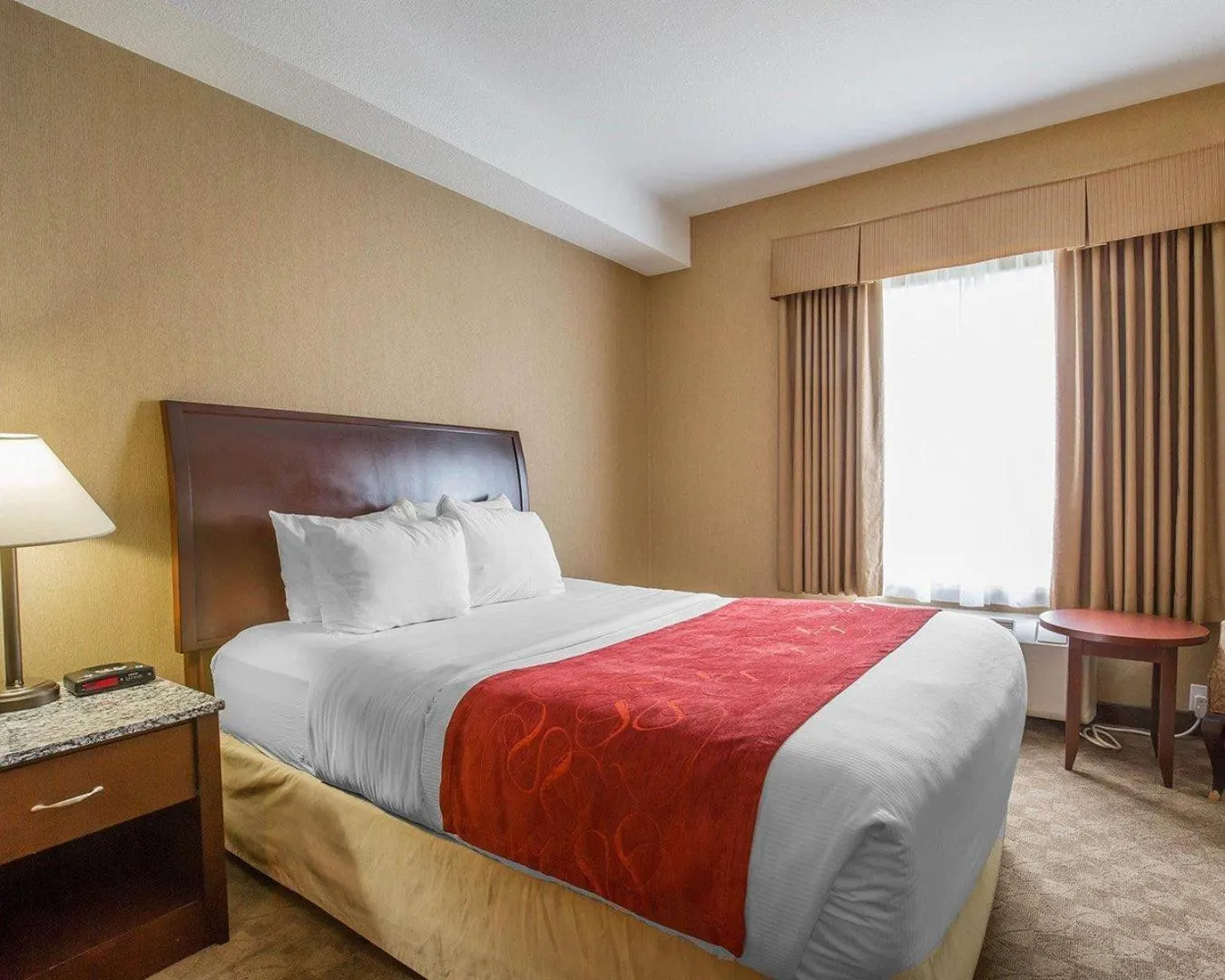 Bedroom, Bed in Comfort Inn & Suites