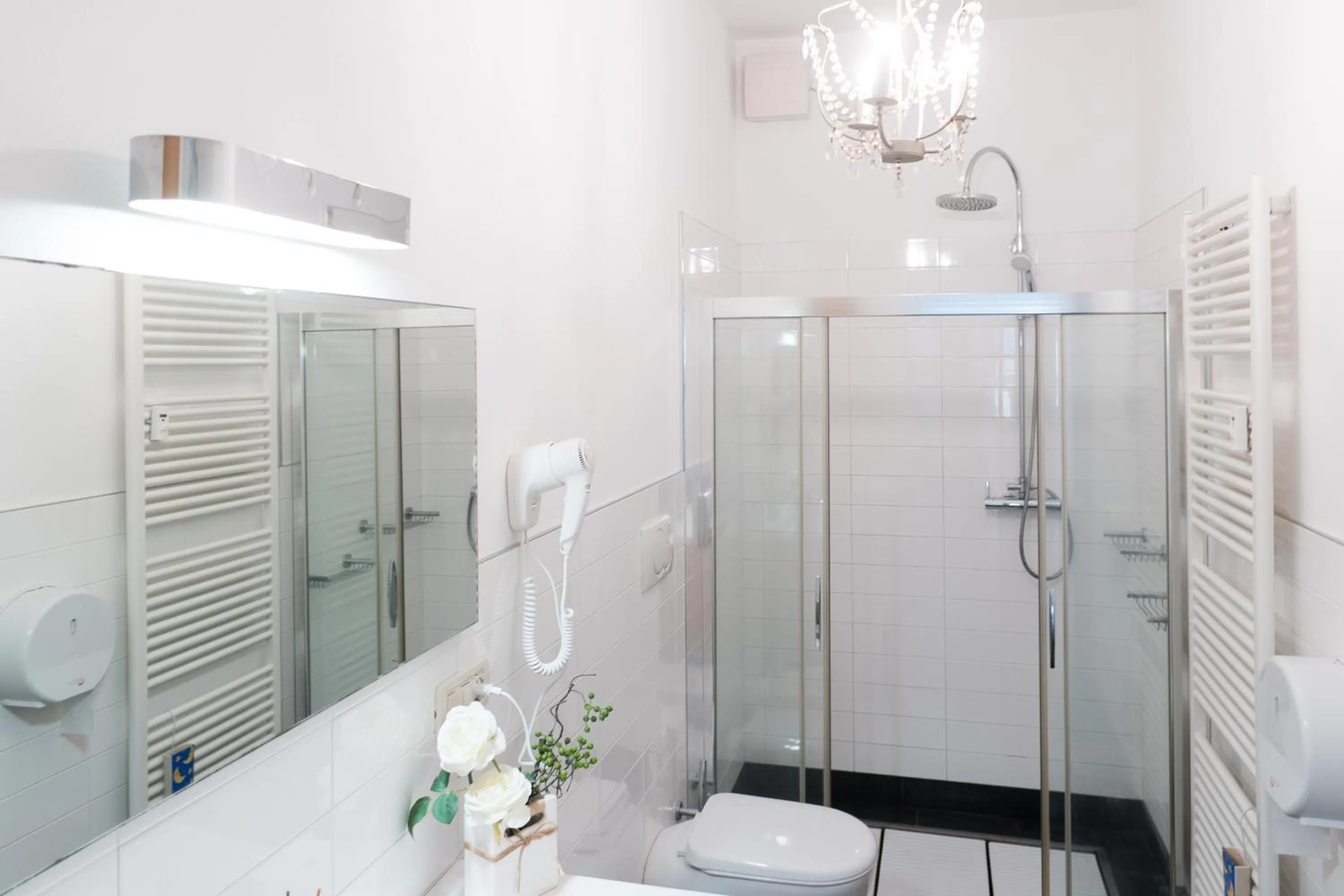 Bathroom in Ca' Rebeka Venice - Atika & Atif