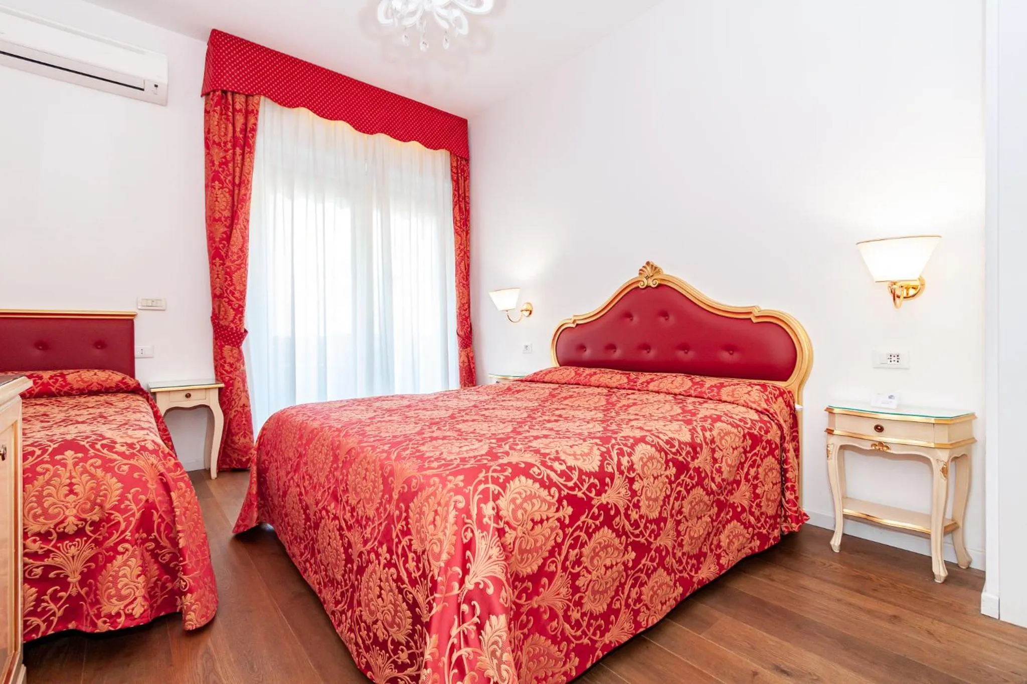 Ca' Rebeka Venice - Atika & Atif