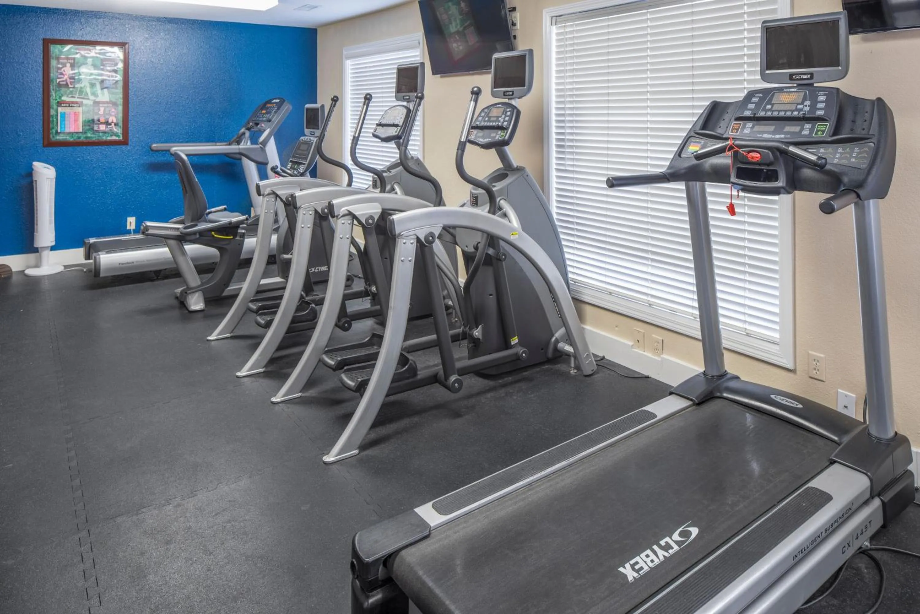 Fitness centre/facilities in The Suites at Fall Creek