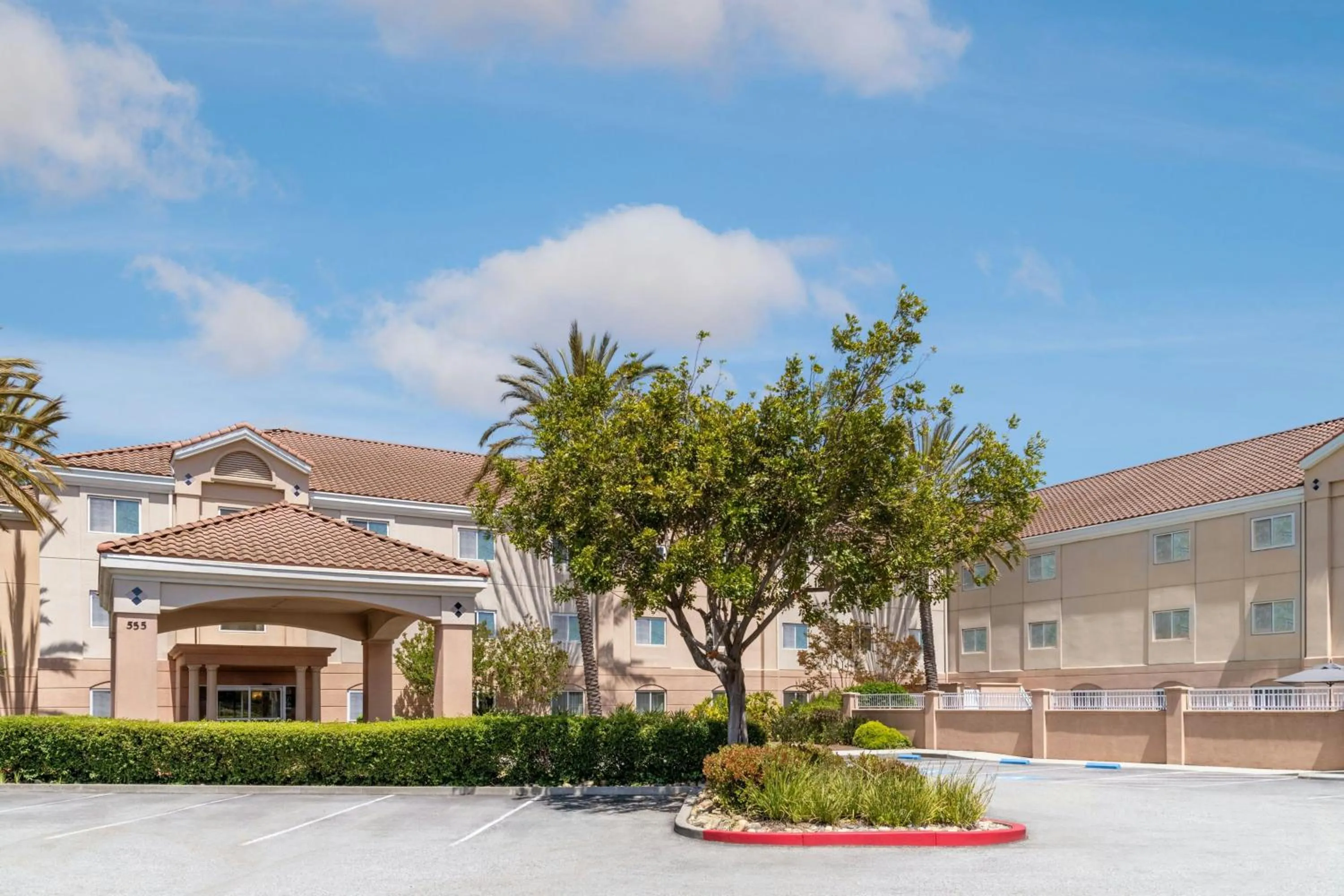 Property building in Fairfield Inn & Suites by Marriott San Francisco San Carlos