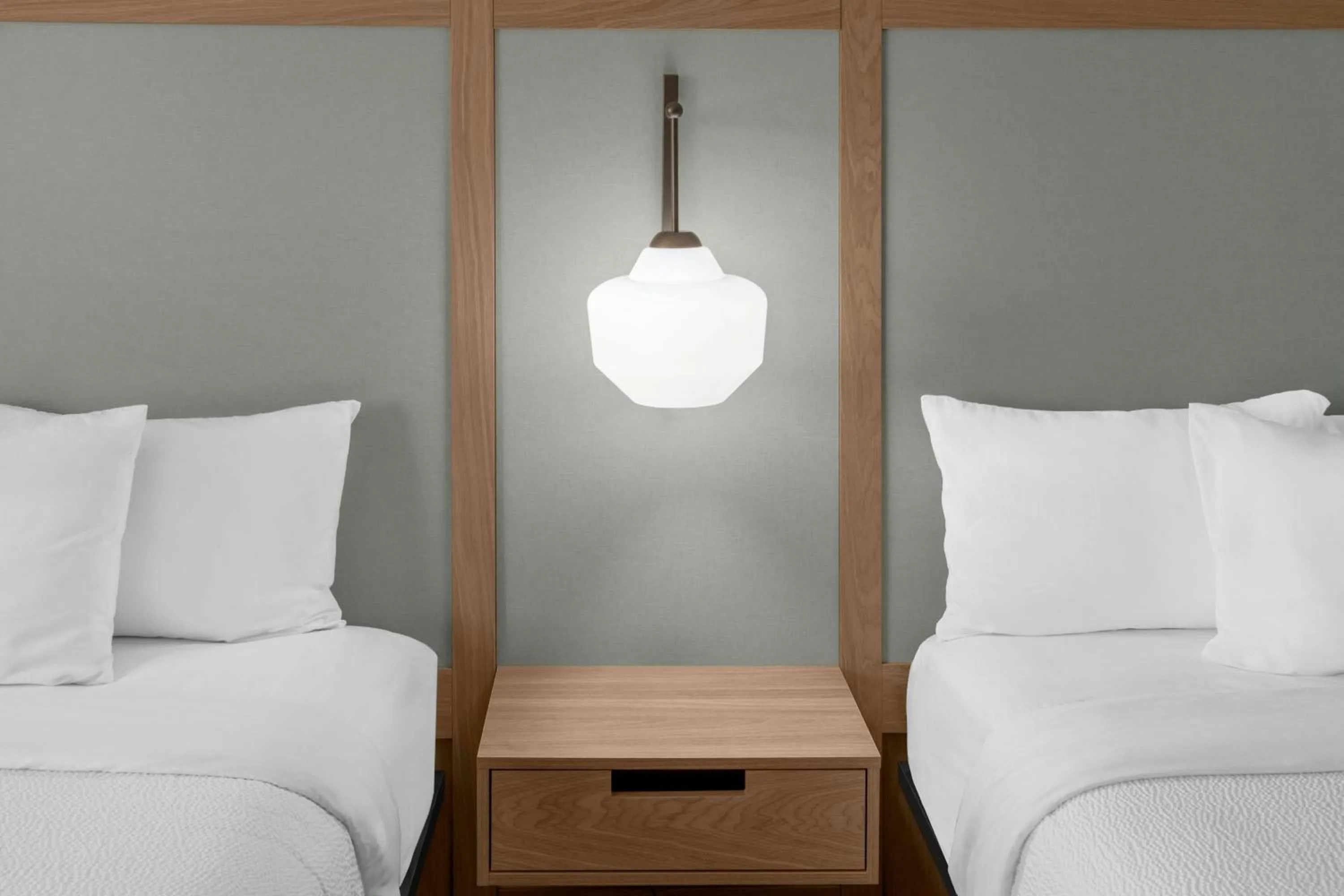 Photo of the whole room, Bed in Fairfield Inn & Suites by Marriott San Francisco San Carlos