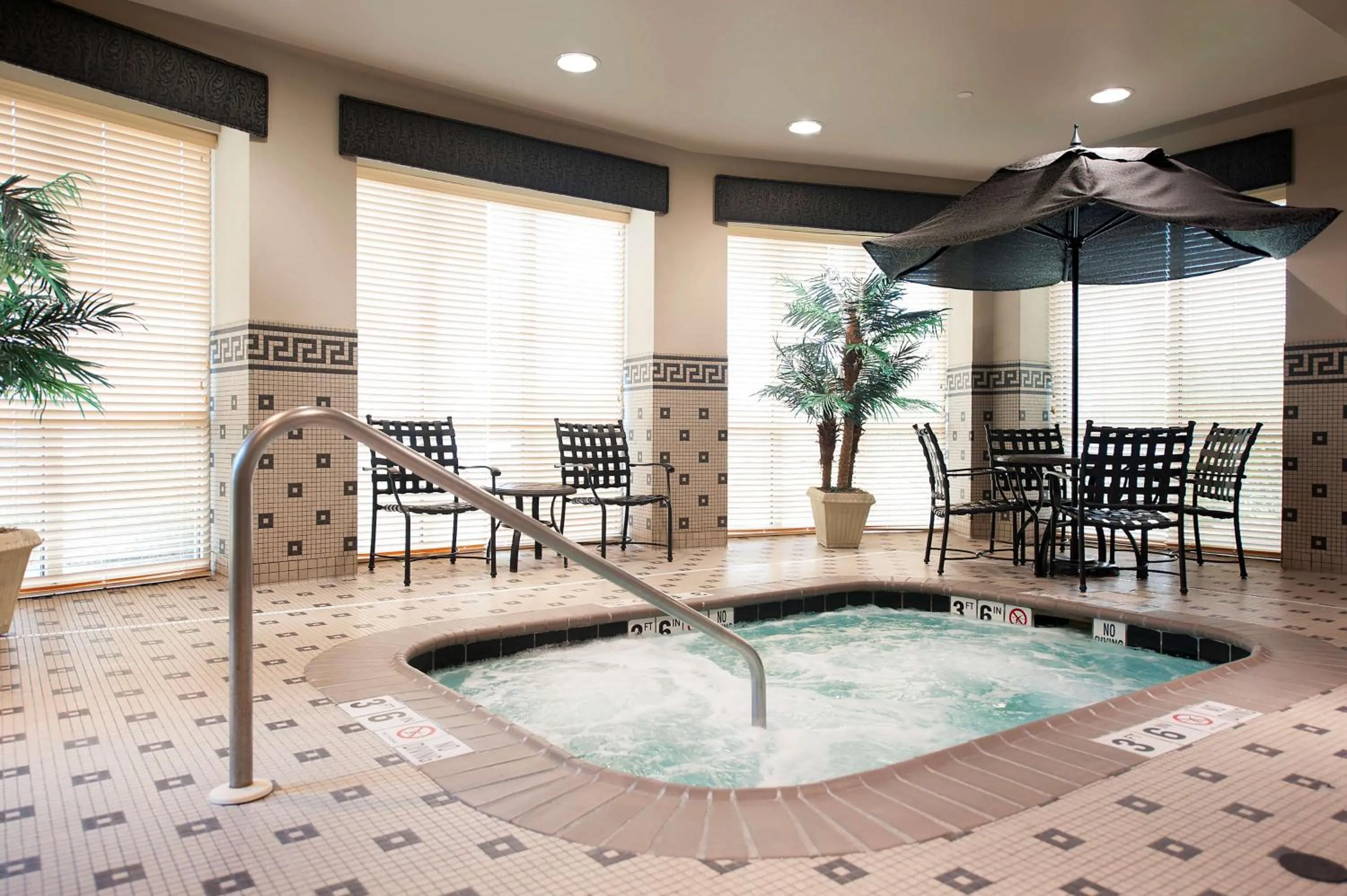 Pool view in Hilton Garden Inn Columbus Edinburgh