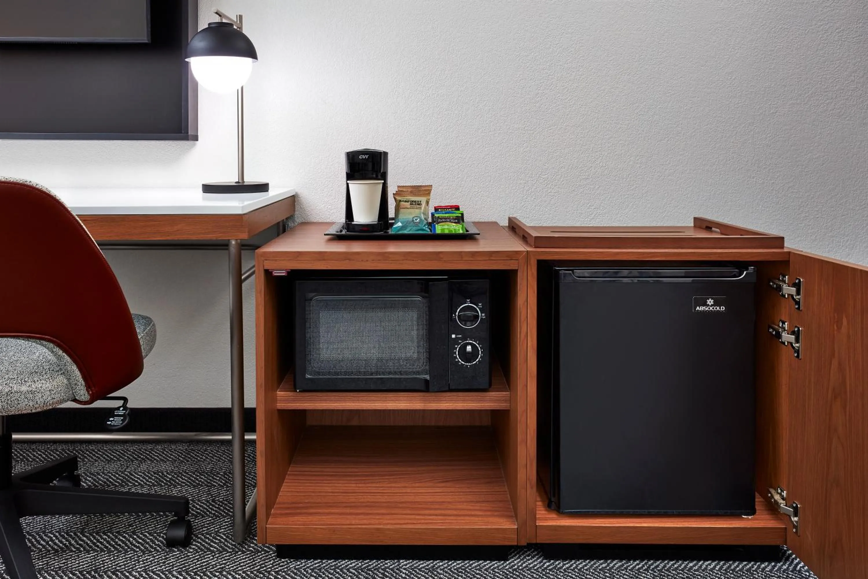Kitchen or kitchenette in Courtyard Vallejo Napa Valley