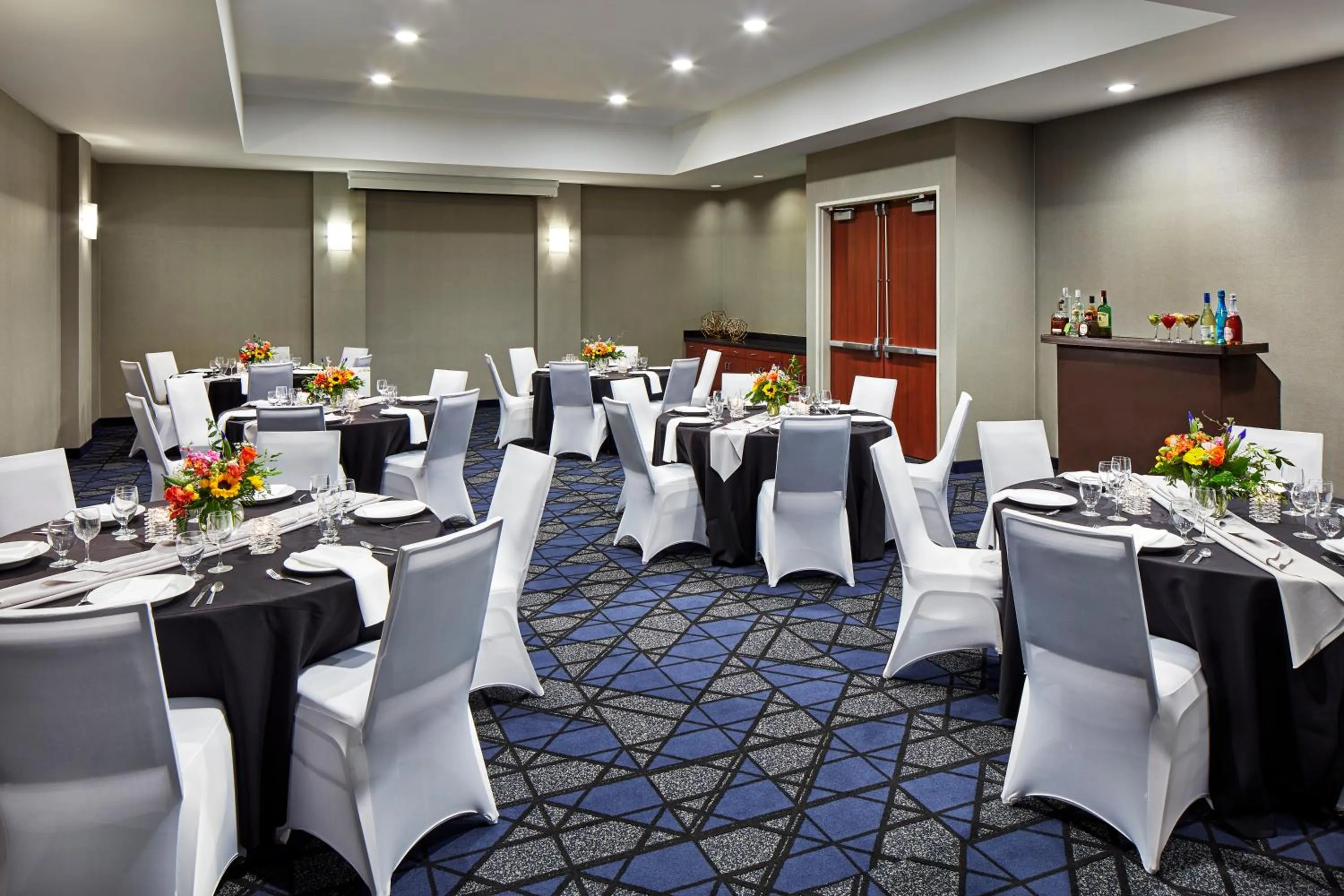 Banquet/Function facilities in Courtyard Vallejo Napa Valley