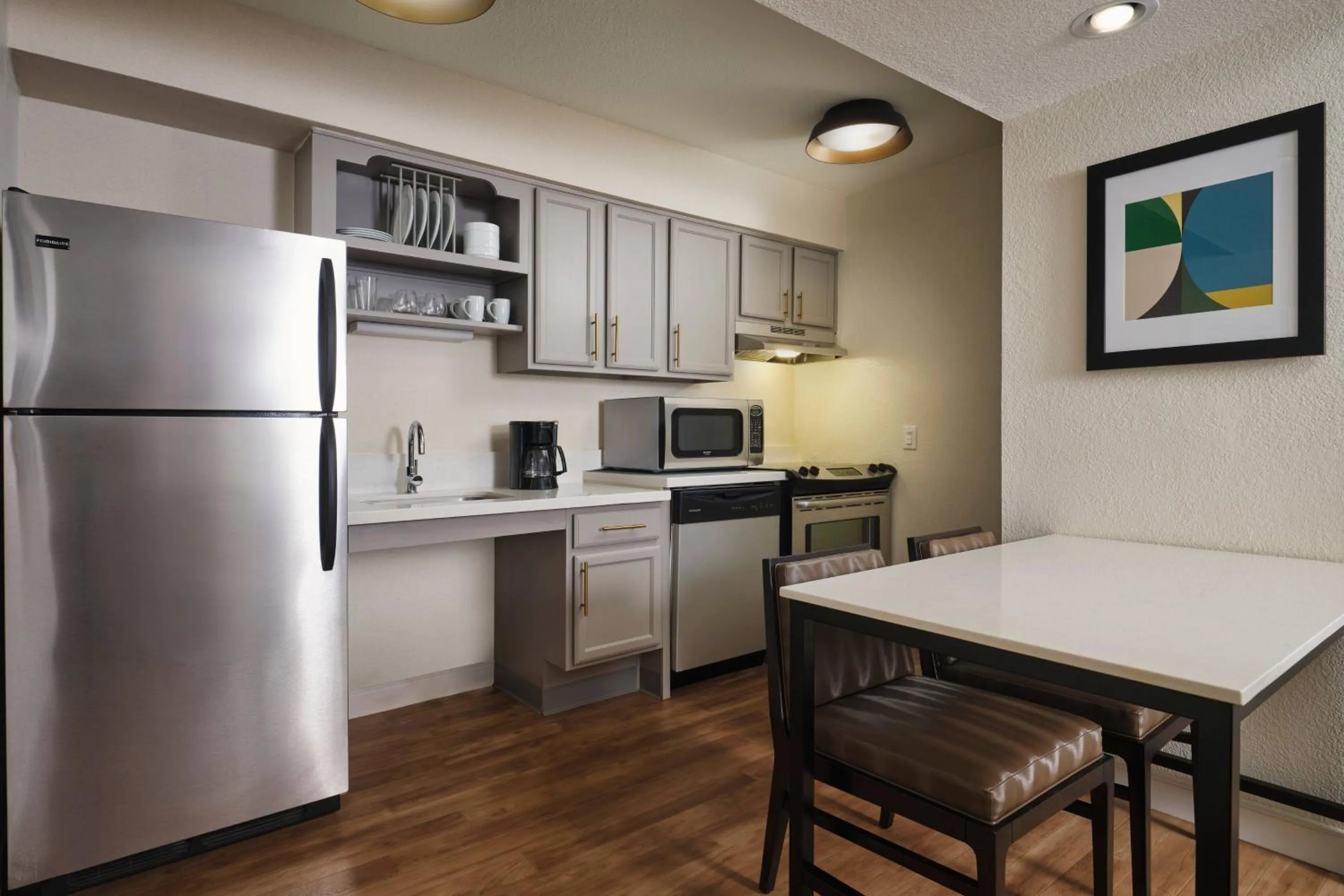 Kitchen or kitchenette in Residence Inn Sunnyvale Silicon Valley II
