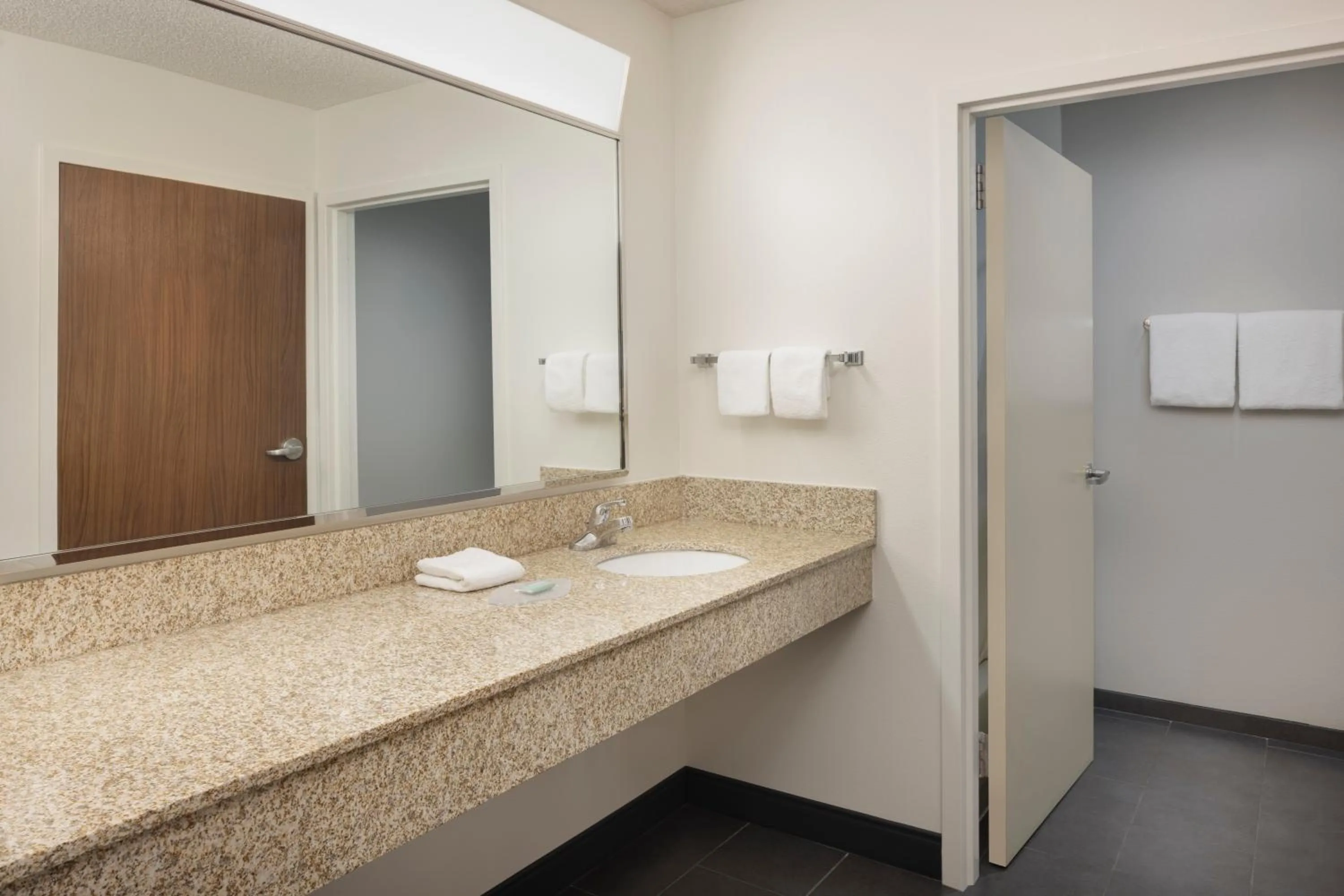 Bathroom in Courtyard by Marriott Springfield Airport