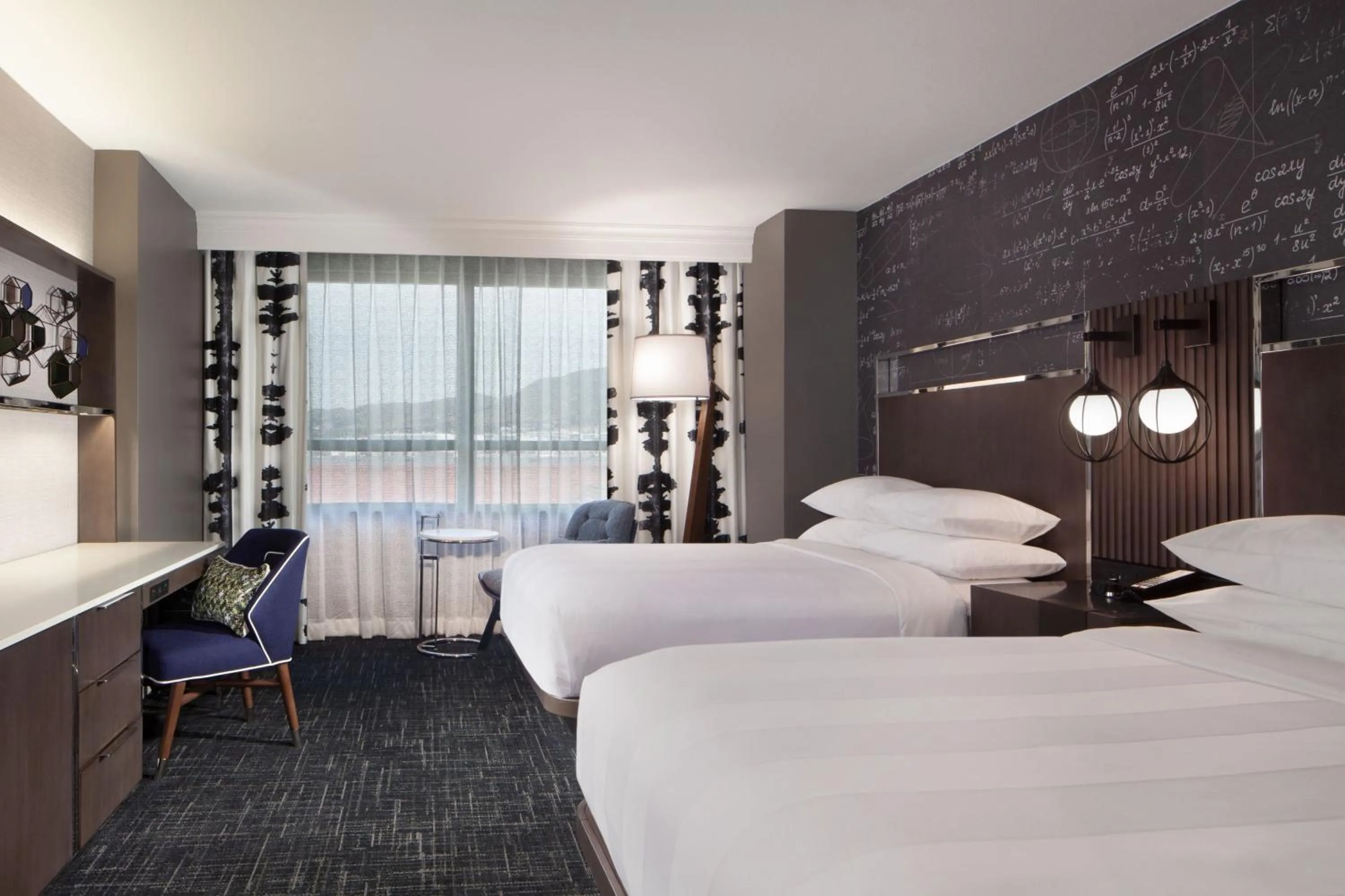 Photo of the whole room, Bed in Fremont Marriott Silicon Valley