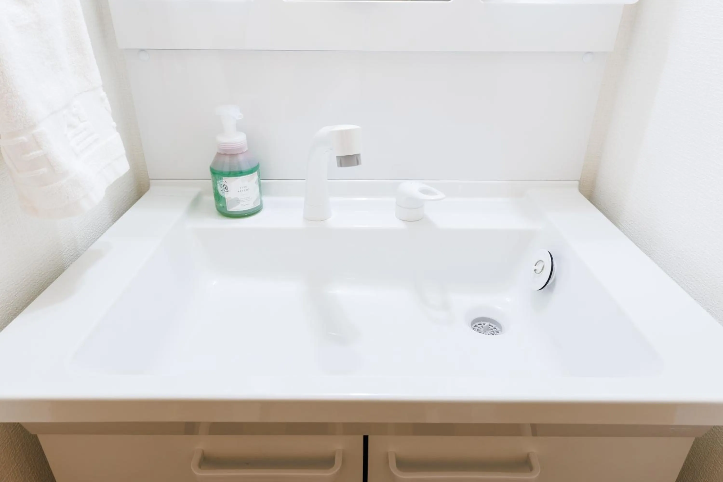 Grande Famille Shimanouchi Dotonbori Condo