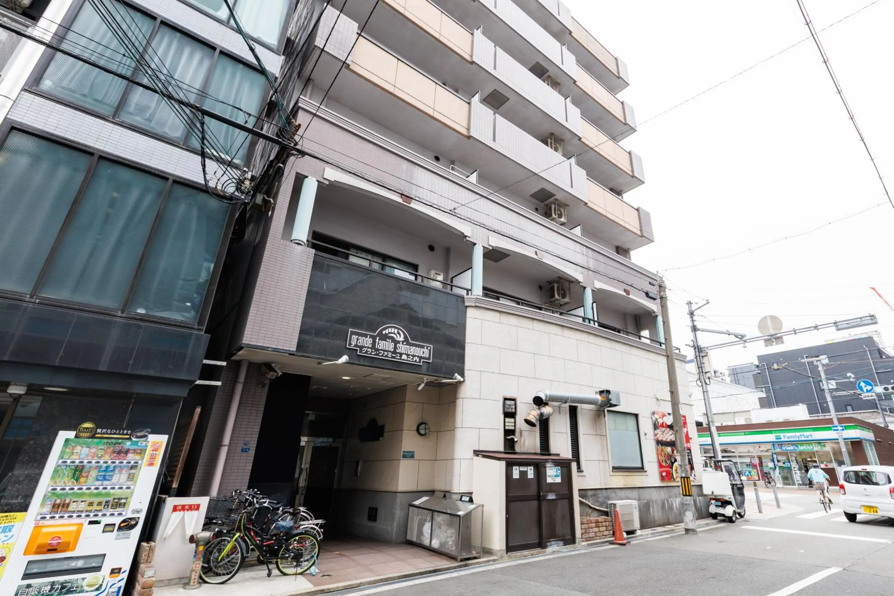 Grande Famille Shimanouchi Dotonbori Condo