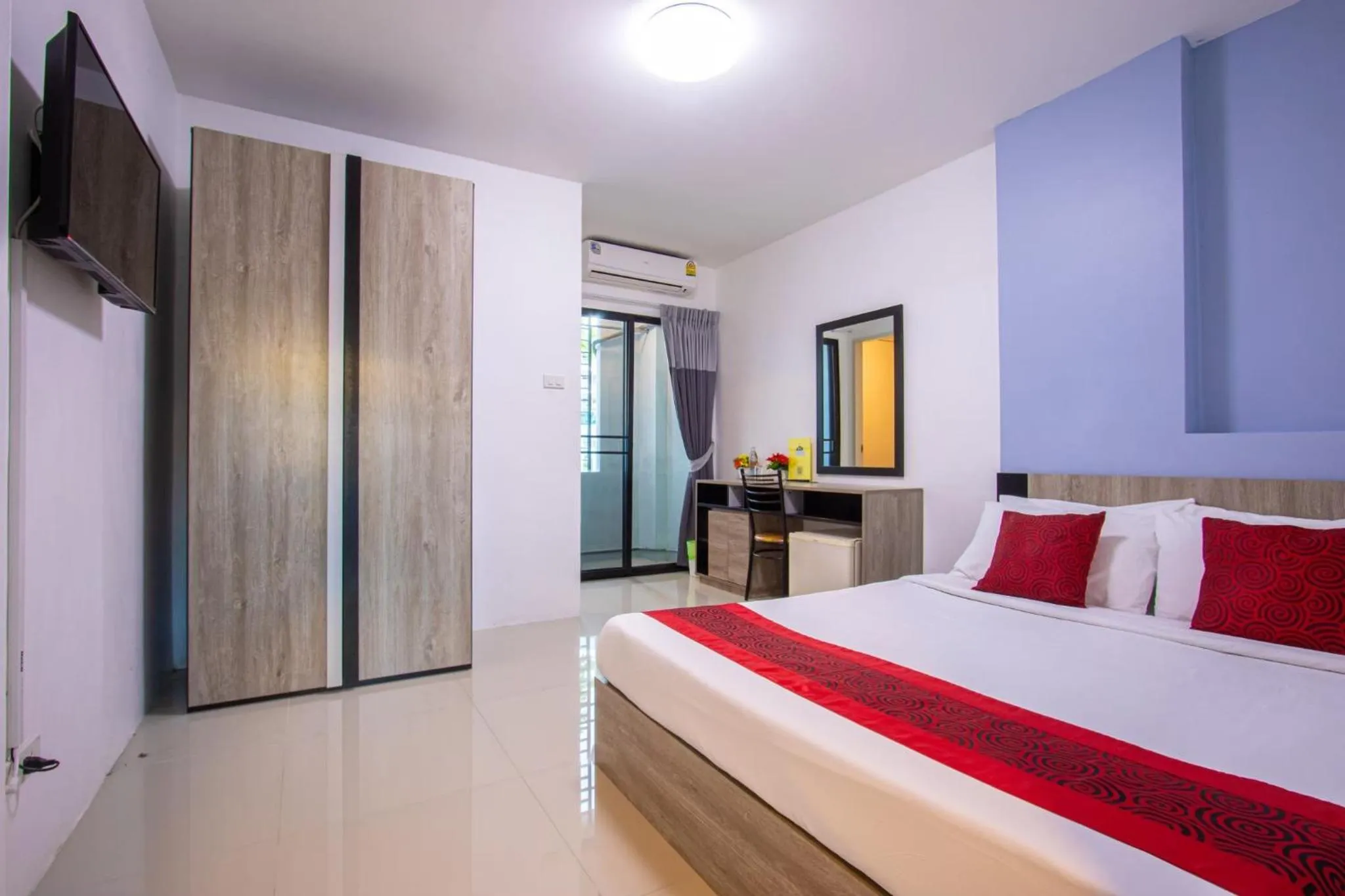 Photo of the whole room, Bed in Salinsiri at Lat Krabang