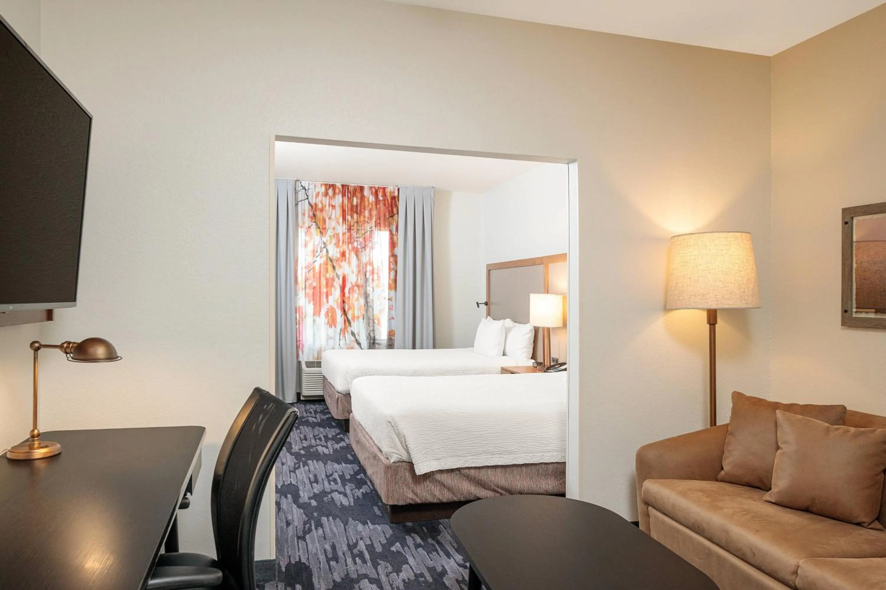 Photo of the whole room, Bed in Fairfield Inn & Suites San Angelo