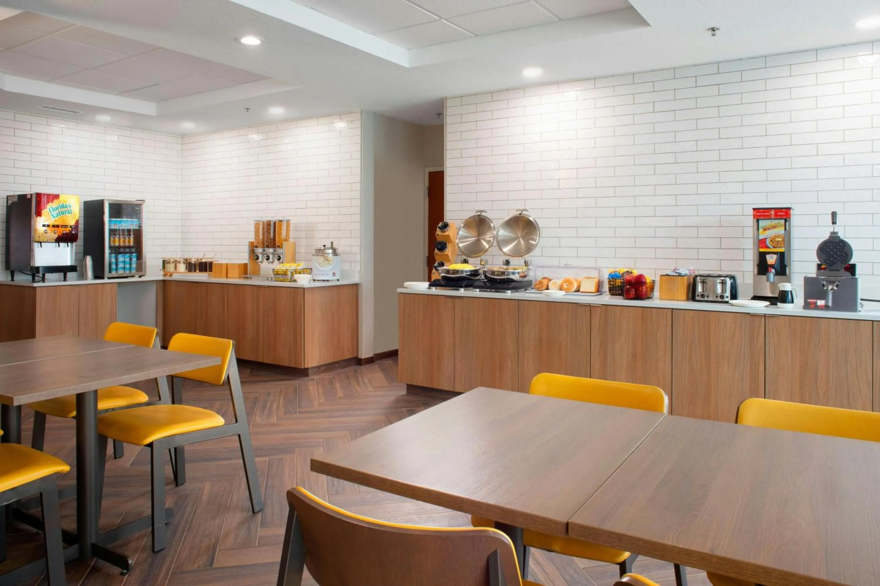 Breakfast in Fairfield Inn & Suites San Angelo