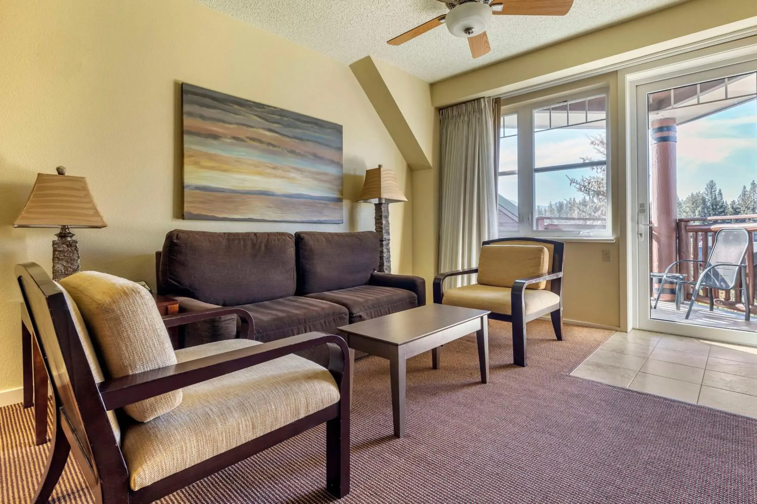1 BEDROOM 1 KING SUITE HEARING ACCESSIBLE in Hilton Vacation Club Lake Tahoe Resort South 1 BEDROOM 1 KING SUITE HEARING ACCESSIBLE in Hilton Vacation Club Lake Tahoe Resort South