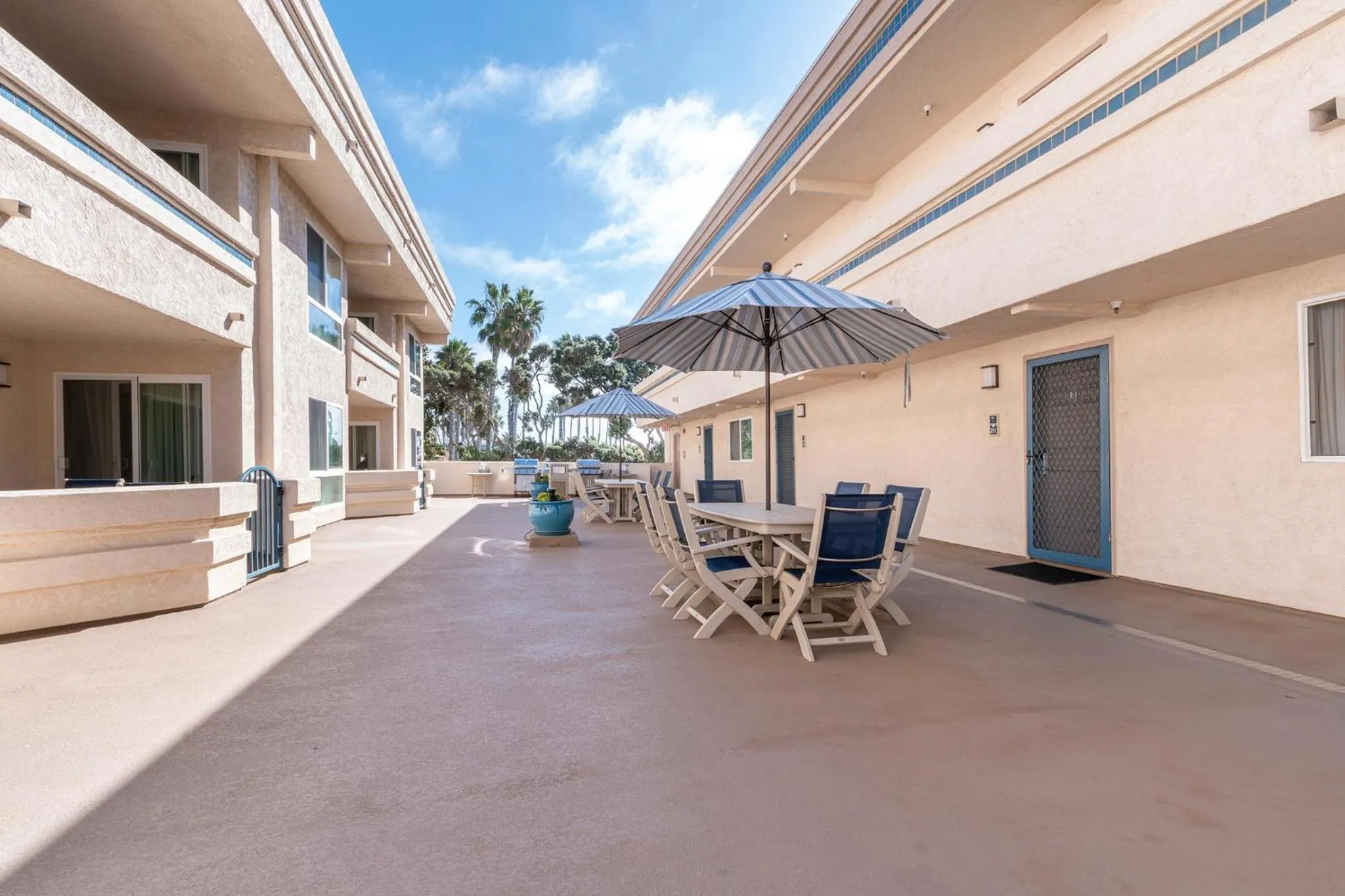 Inner courtyard view in Southern California Beach Club