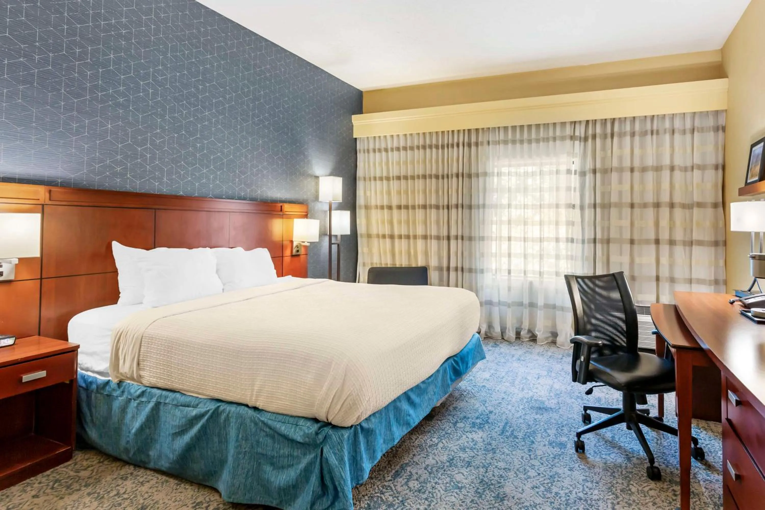 Bedroom, Bed in Best Western Plus Provo University Inn