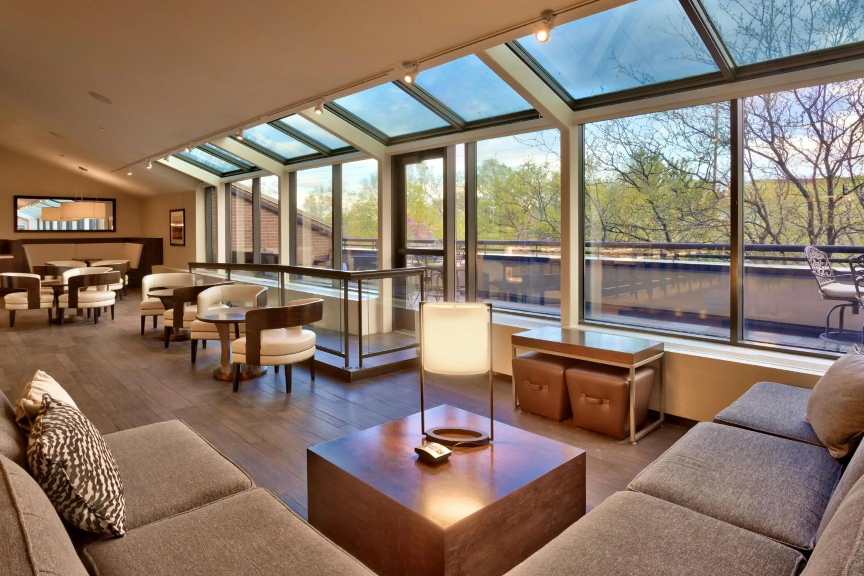 Lounge or bar in Salt Lake City Marriott University Park