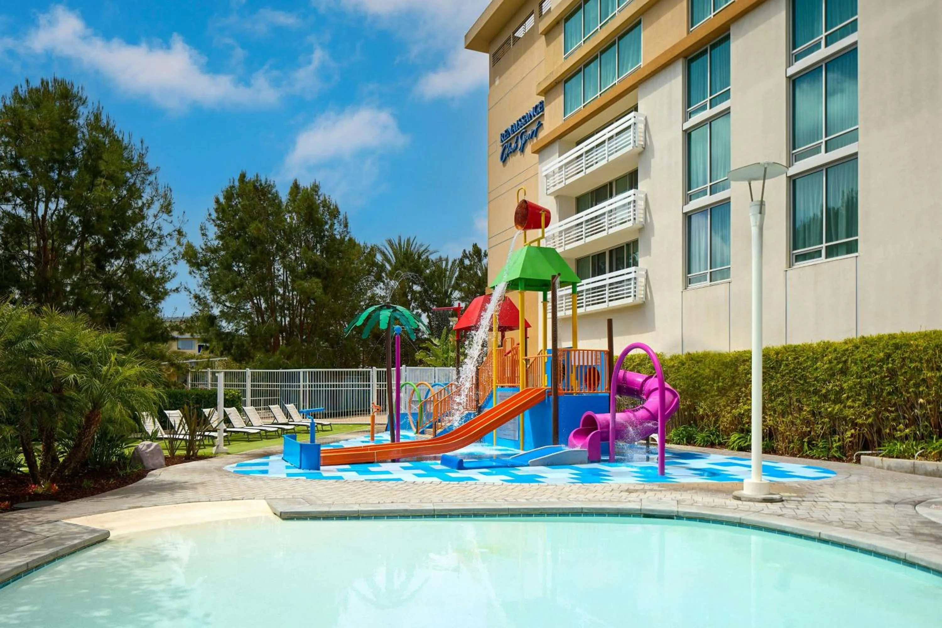 Swimming pool in Renaissance ClubSport Aliso Viejo Laguna Beach Hotel