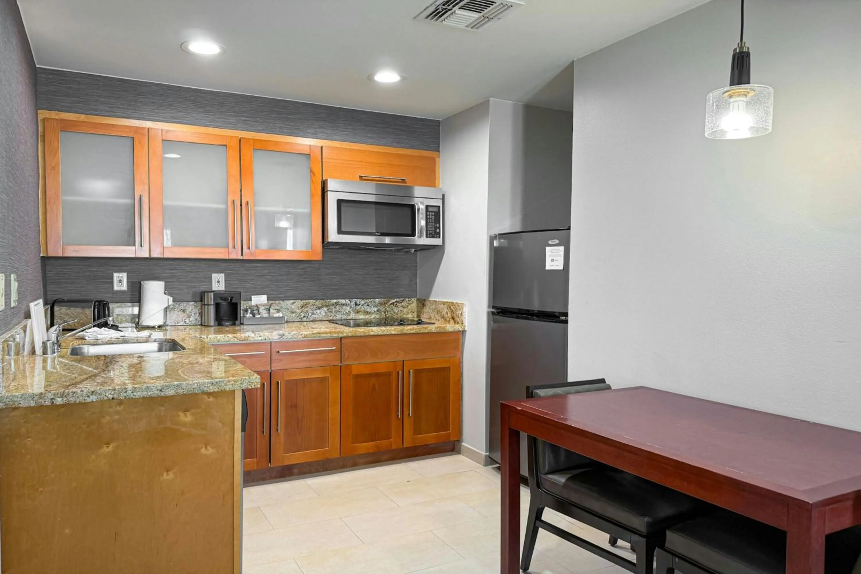 Bedroom in Residence Inn La Mirada Buena Park